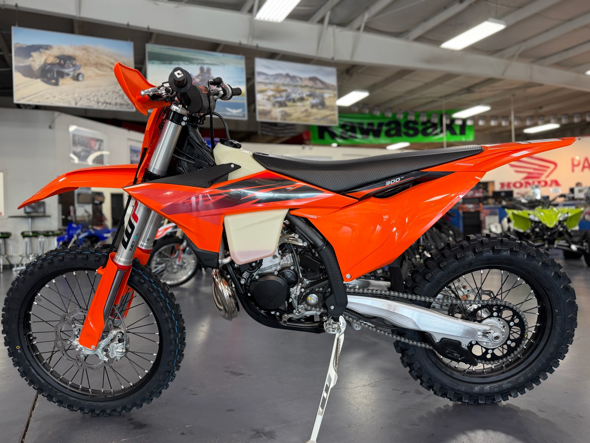 2027 KTM 300 XC 2