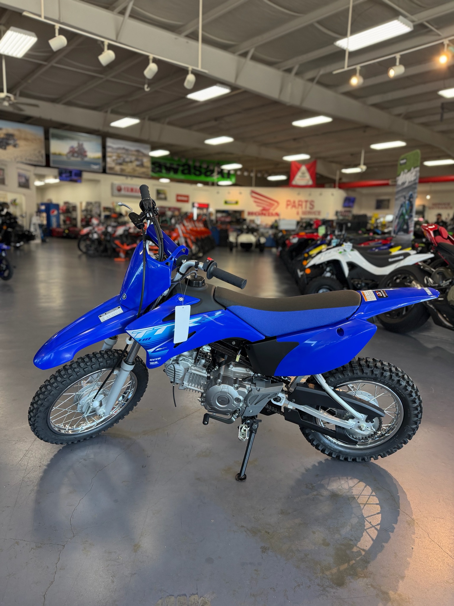 2027 Yamaha TT-R110E 1