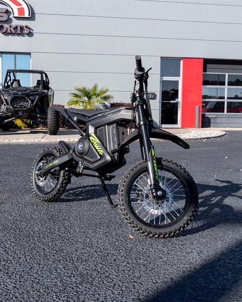 2025 Rawrr R — photo 1 of 7