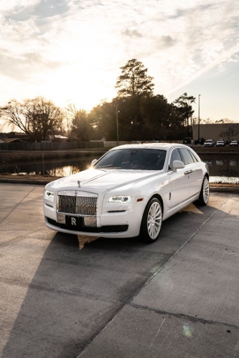 2017 Rolls-Royce GHOST — photo 1 of 23