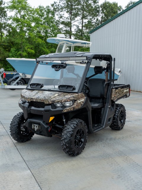 2017 Can-Am Defender XT HD10 — photo 1 of 21