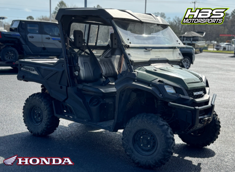2020 Honda Pioneer 1000 — photo 1 of 10