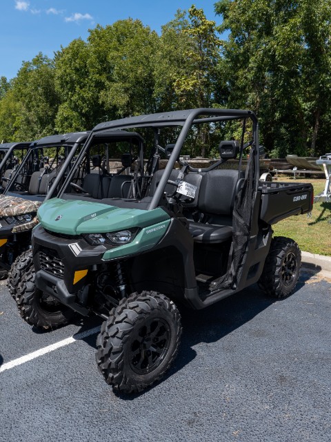 2026 Can-Am Defender DPS HD10 — photo 1 of 9