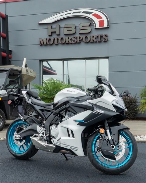 New 2026 CFMOTO 675SS Nebula White | Motorcycles in Florence SC
