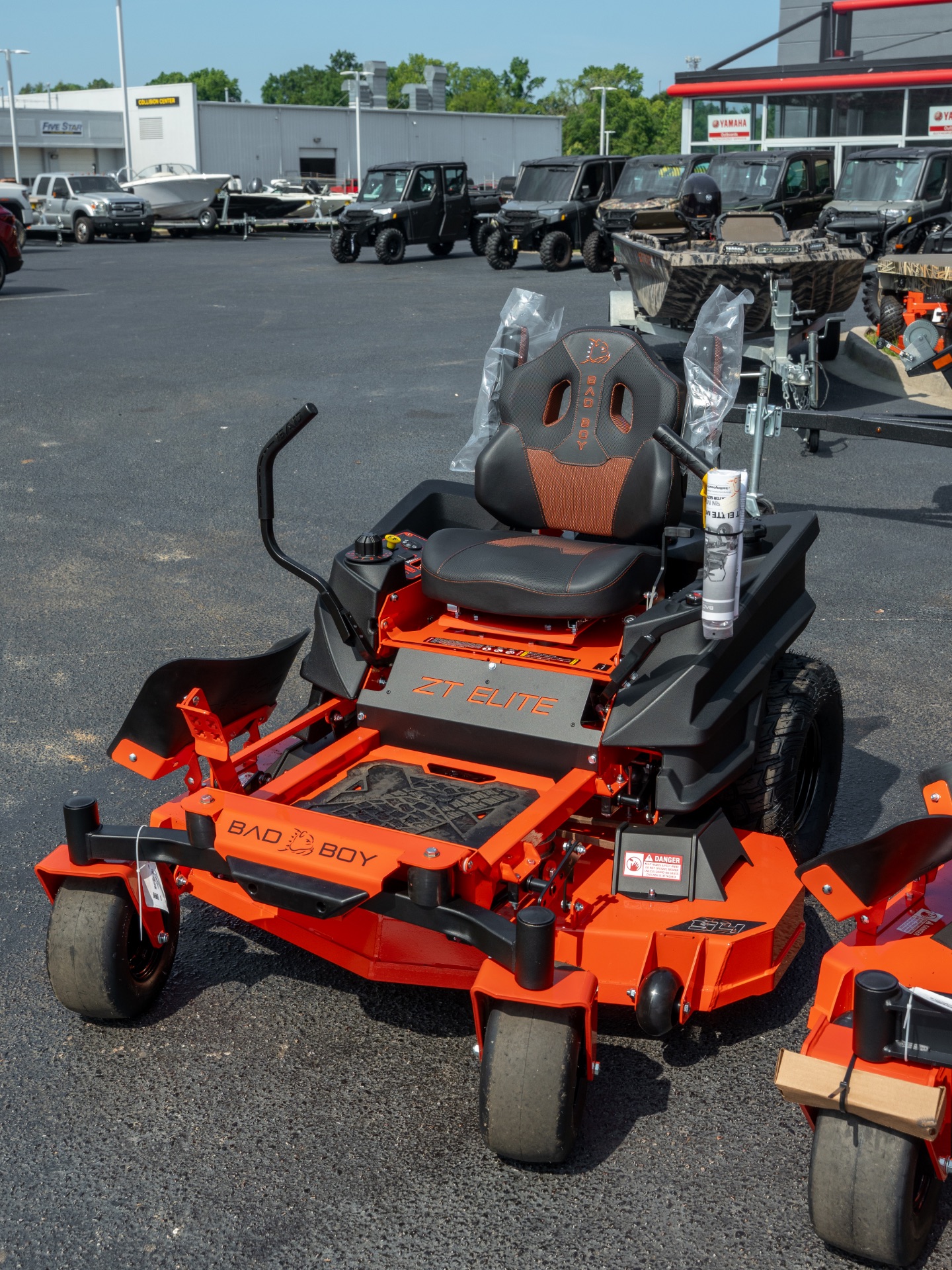 フイロカリア4 New 2026 Bad Boy Mowers ZT Elite 54 in. Kawasaki FR730V 24 hp