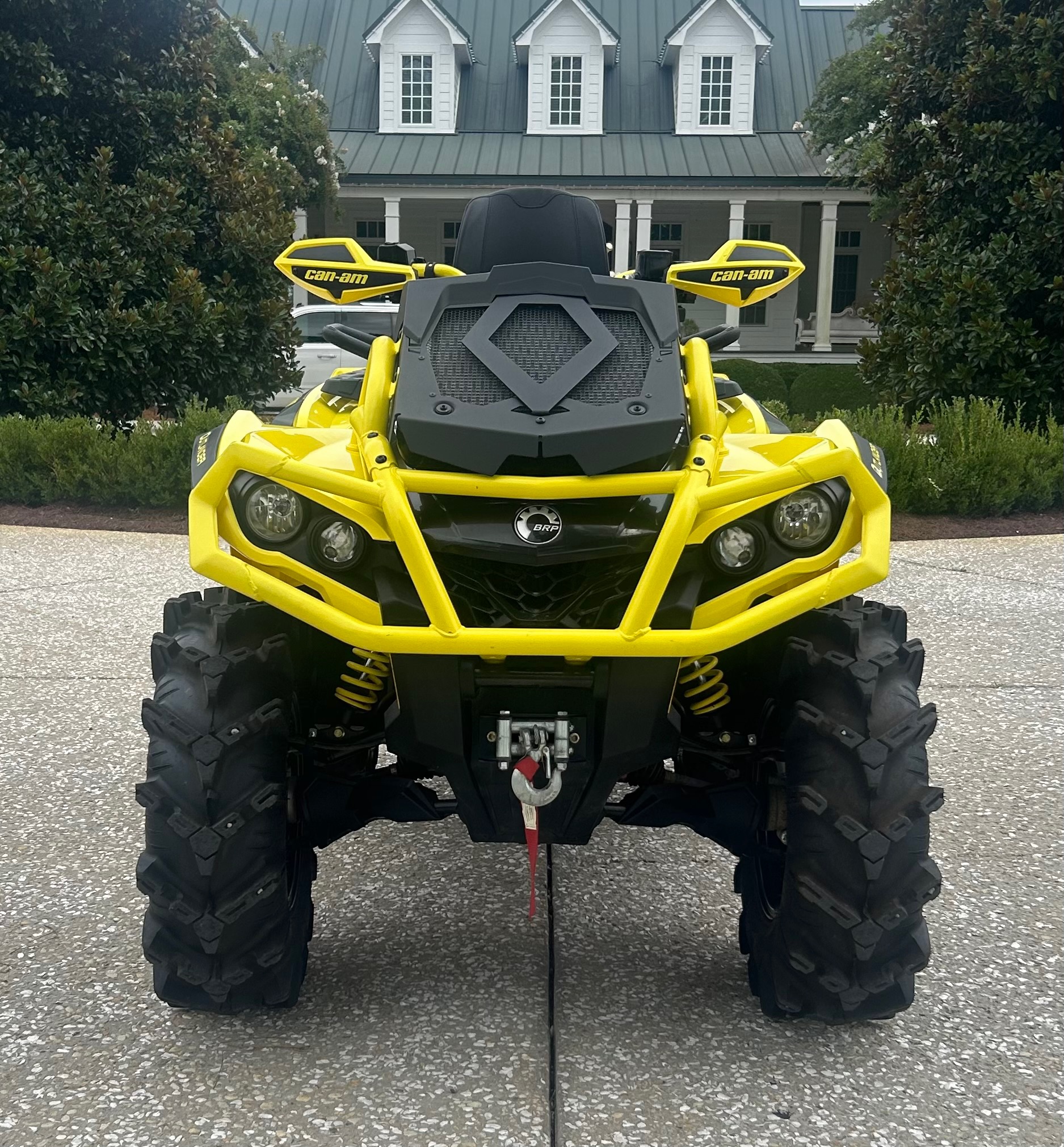 2019 Can-Am™ Outlander X mr 1000R 8