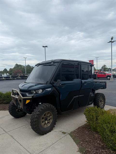 2025 Can-Am Defender MAX Limited — photo 1 of 23