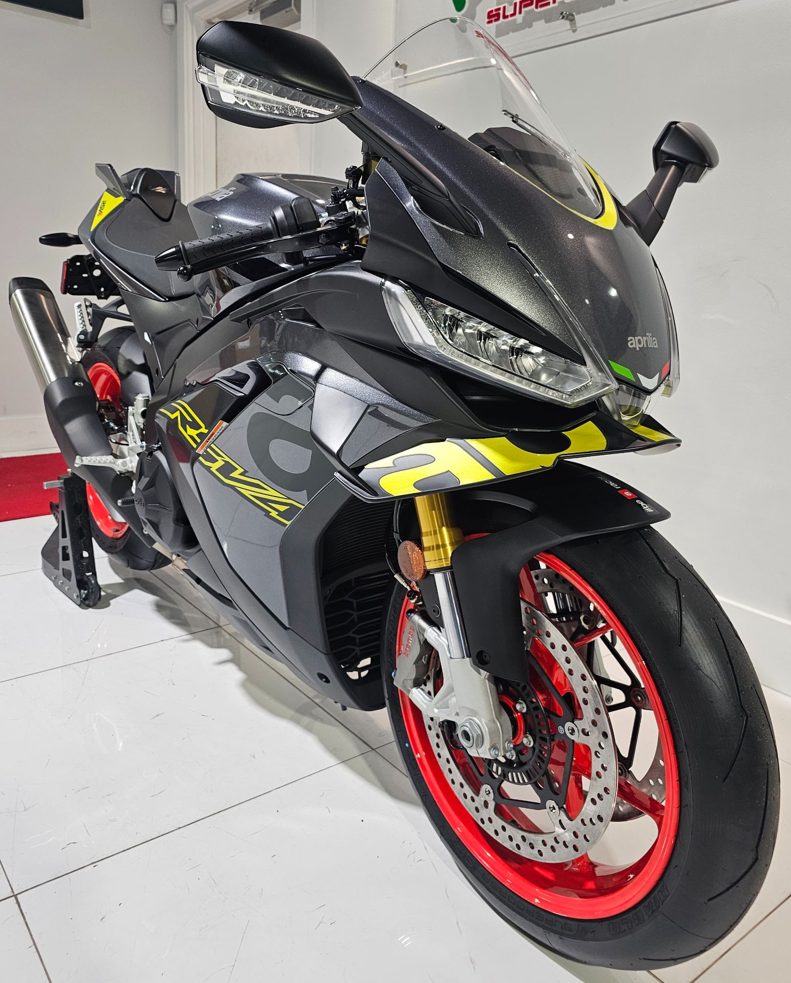 Rsv4 Rr Aprilia Rsv 2021 Motorcycle Aprilia Rsv4rr Aprilia Rsv4