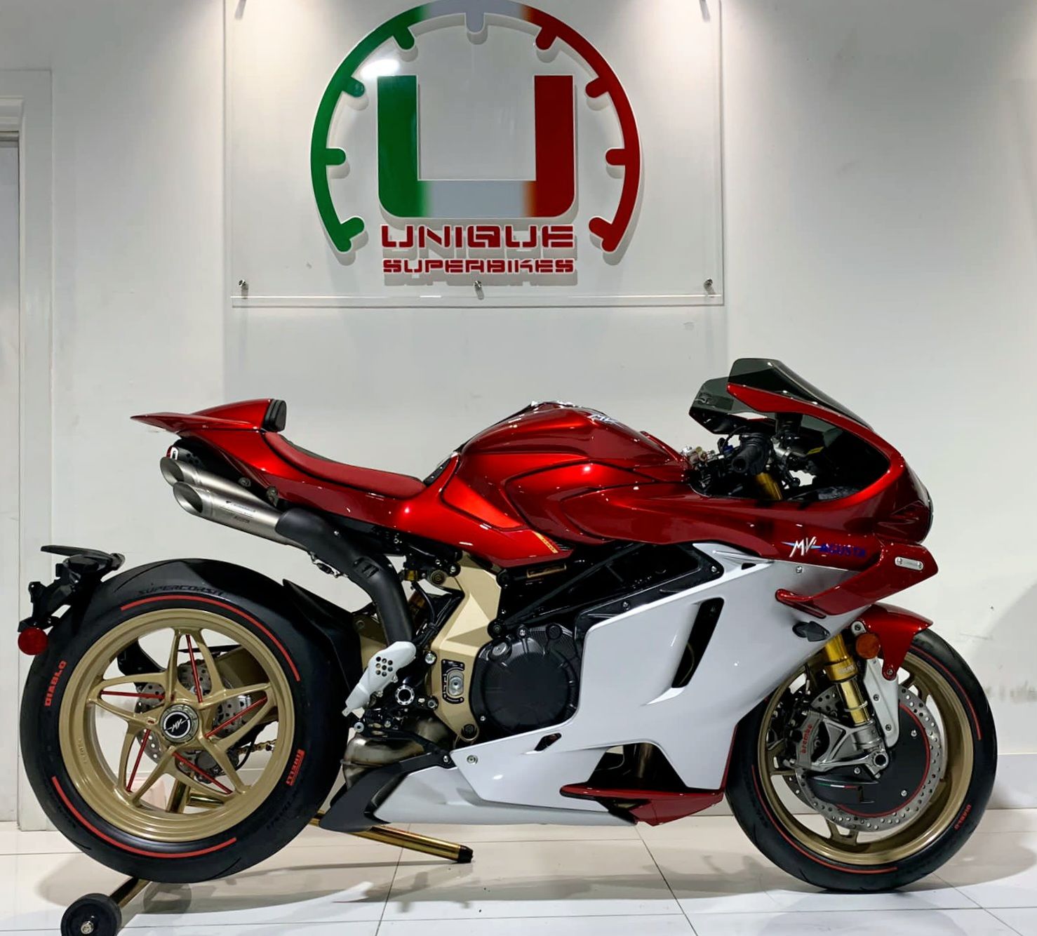 New 2024 MV Agusta SUPERVELOCE 1000 SERIE ORO, Miami FL Specs