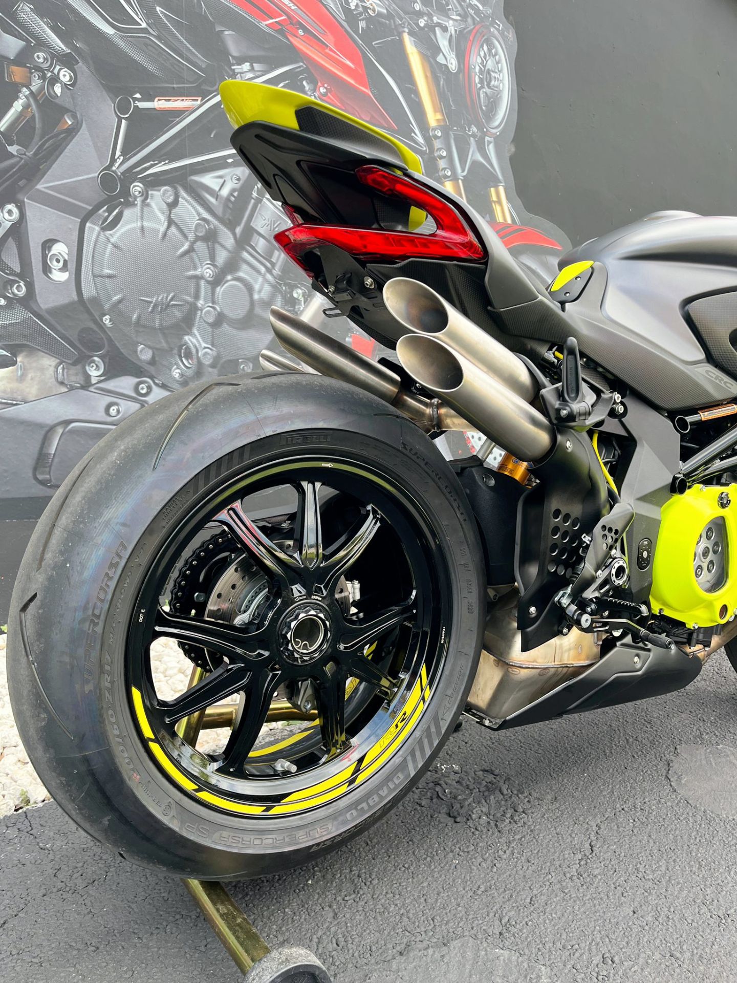 2021 mv agusta brutale 1000 rr price hotsell