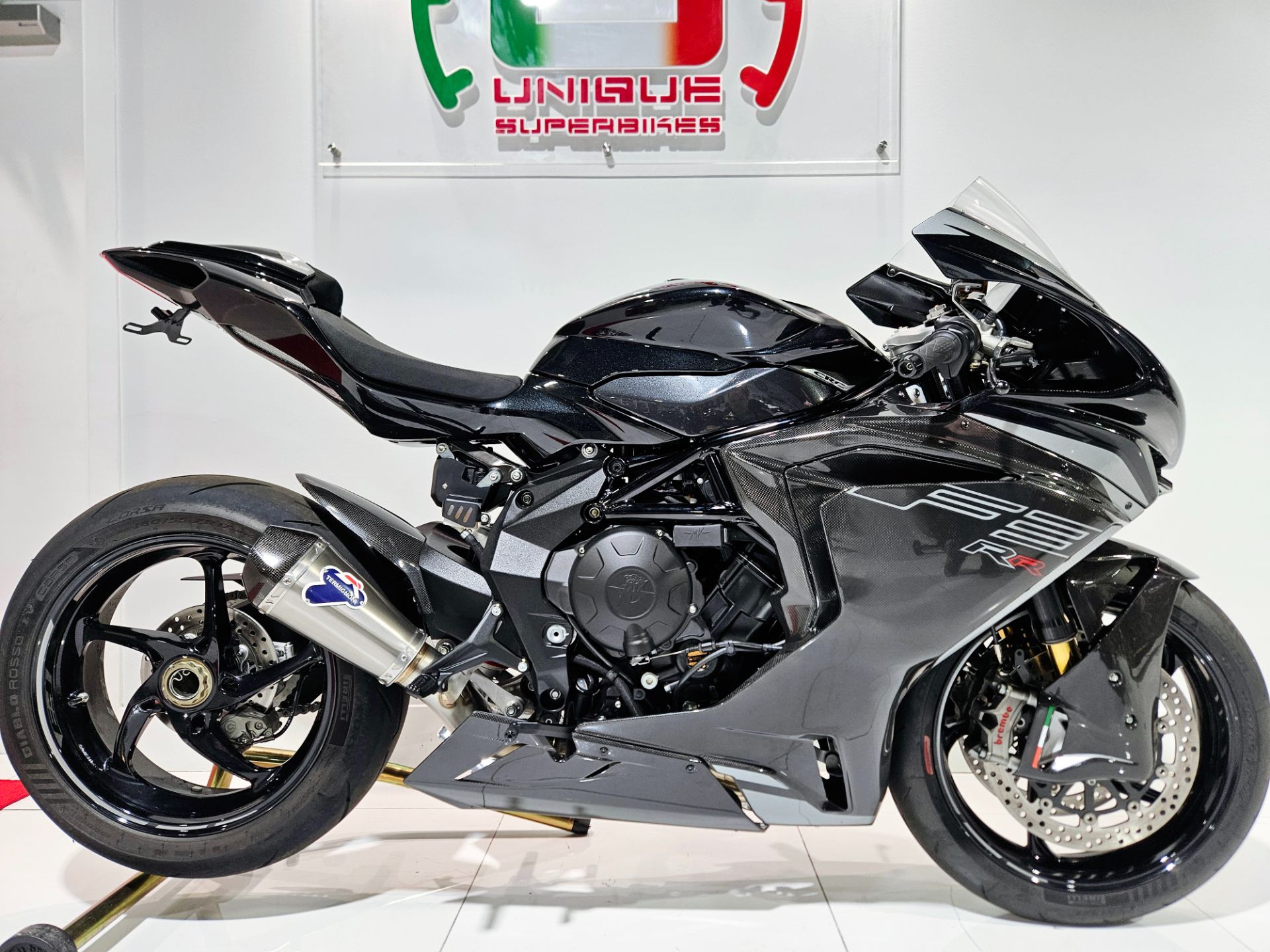 MV AGUSTA F3 リアホイール 550-17　Mvアグスタ F3 ！ MV AGUSTA F3 リアホイール 550-17 Mvアグスタ F3 ！ - メルカリ