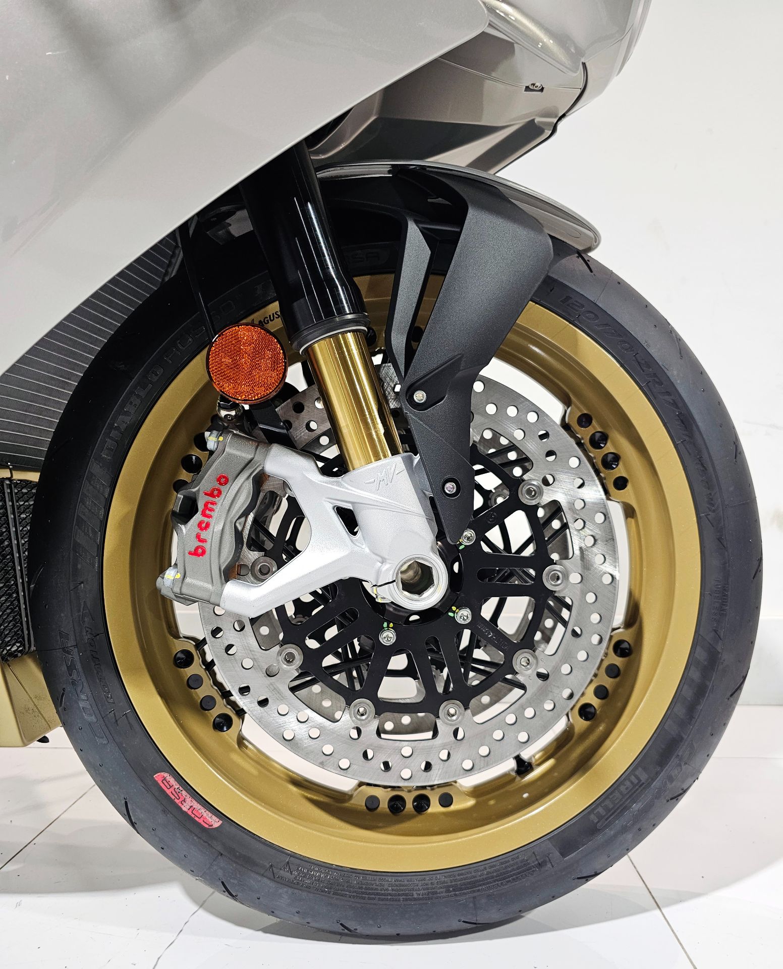 2023 MV Agusta Superveloce S 5