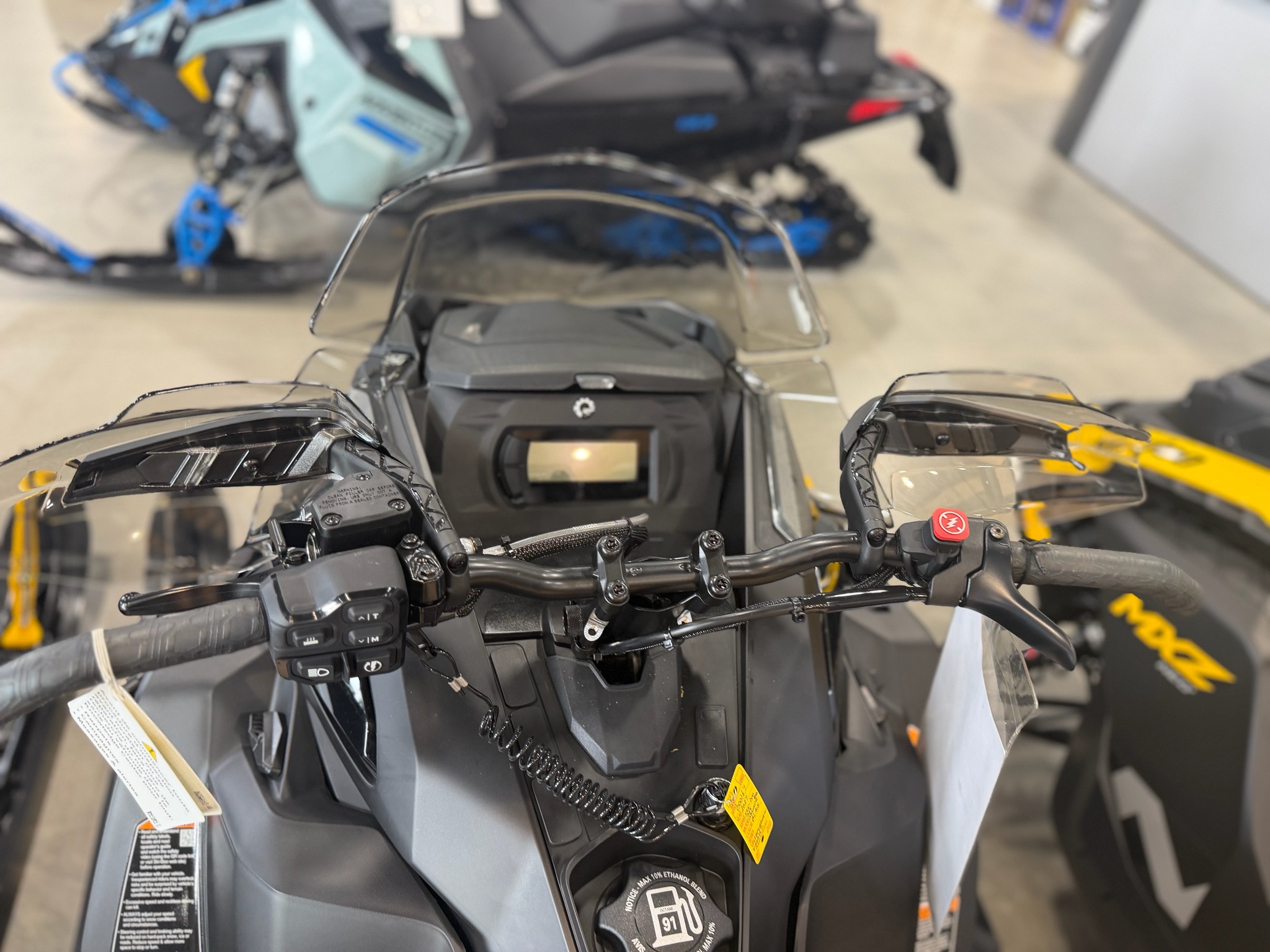 2027 Ski-Doo MXZ Adrenaline 137 850 E-TEC ES Ripsaw 1.25 5