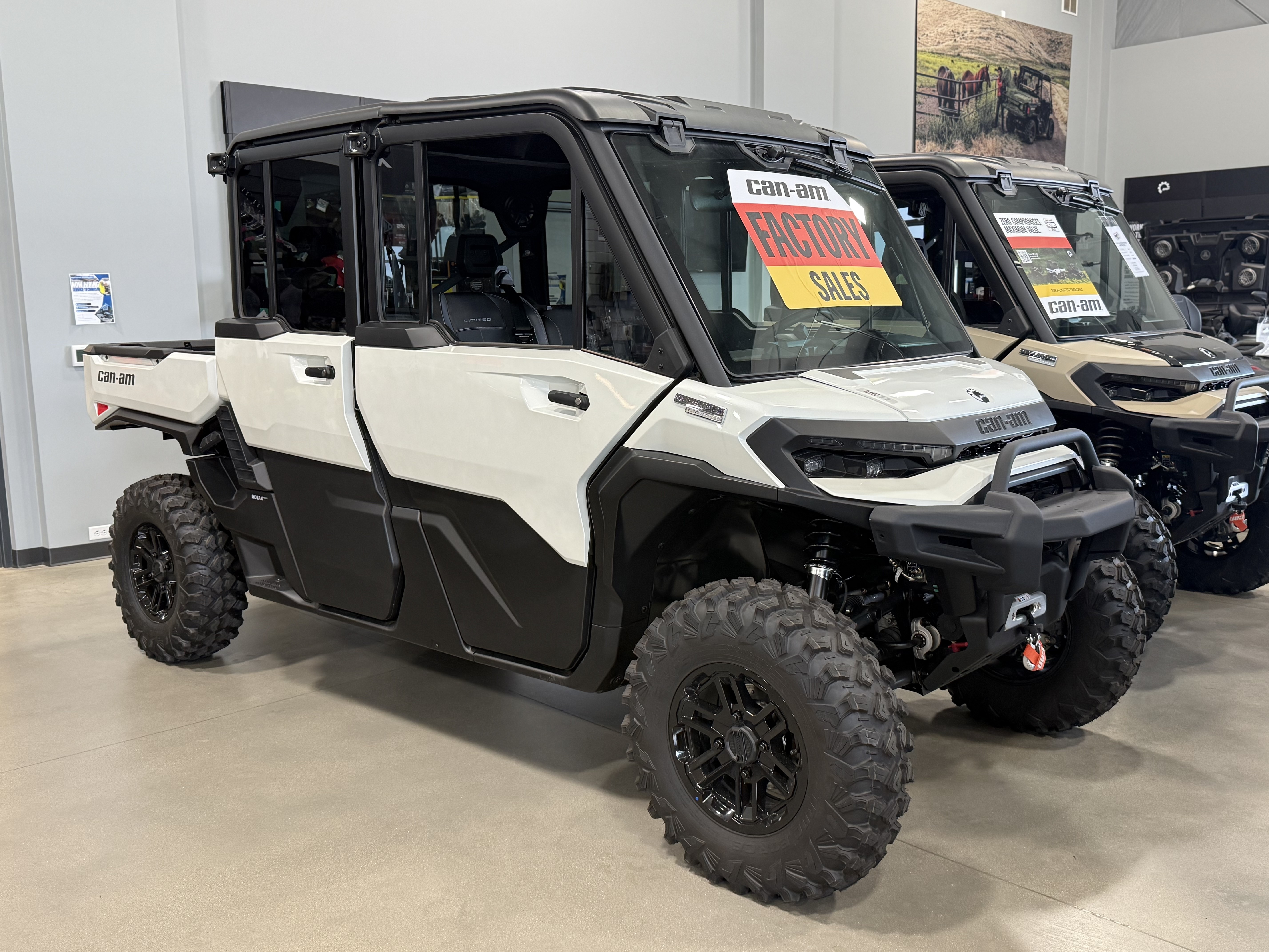 2026 Can-Am Defender MAX Limited HD11