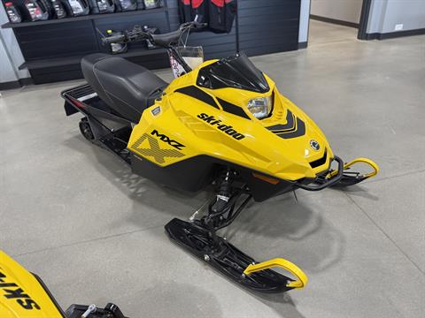 Sakuroです。 New 2025 Ski-Doo MXZ 200 ES Cobra 1.0 | Snowmobiles in Suamico WI