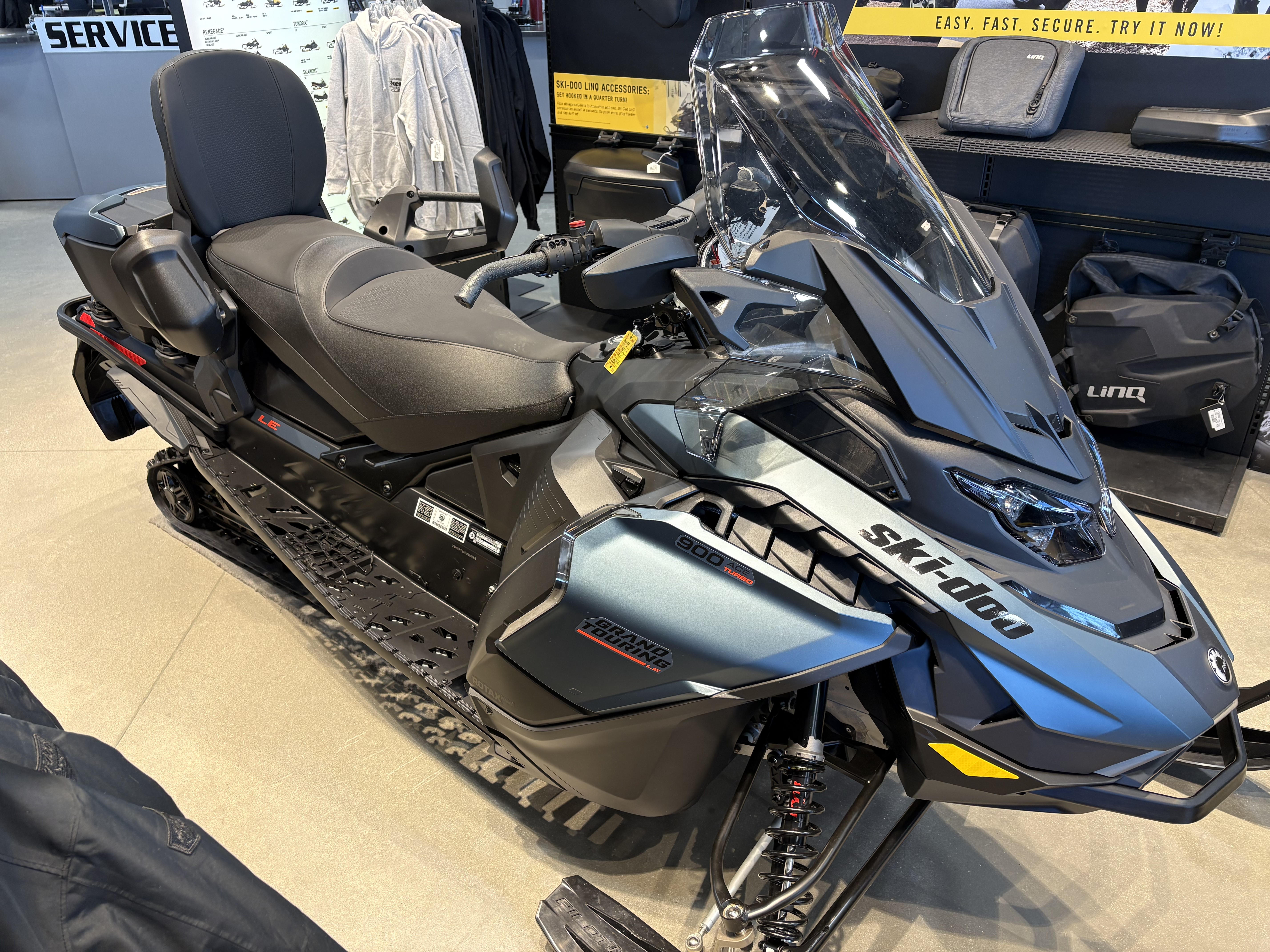 2026 Ski-Doo Grand Touring photo 2