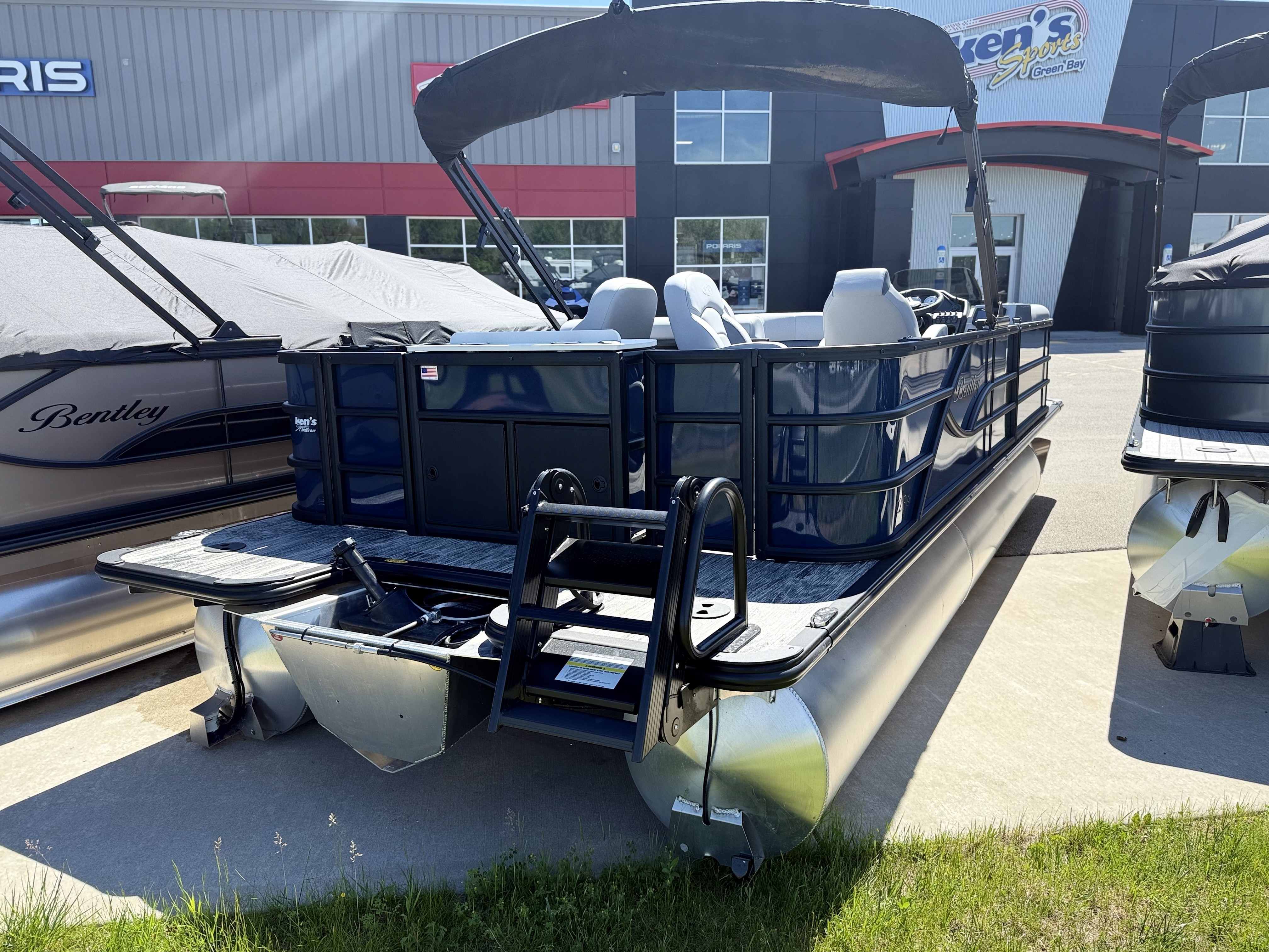 New 2026 BENTLEY FISH 220 FISH N CRUISE | Power Boats Outboard in ...