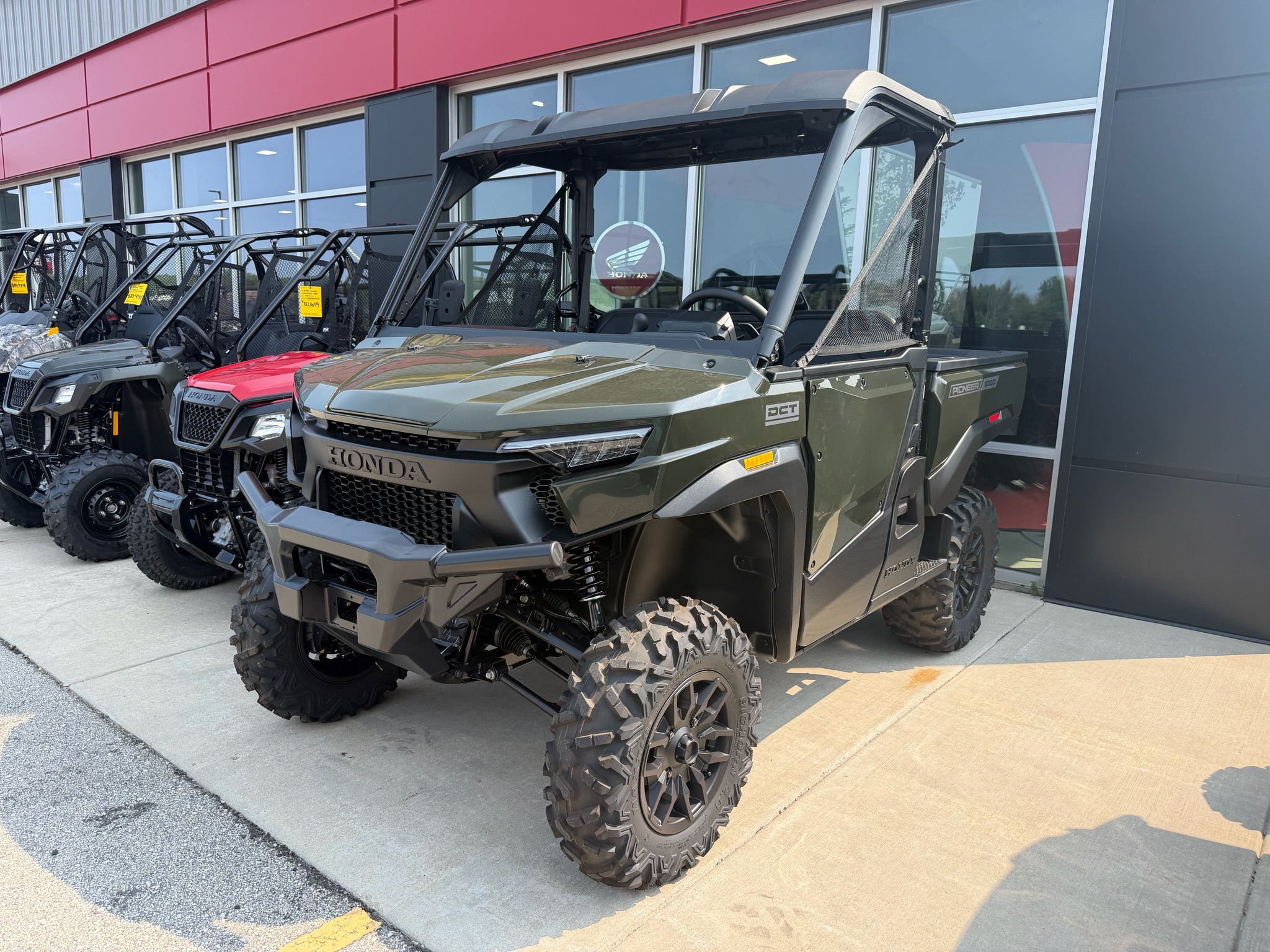 2026 Honda Pioneer 1000 Deluxe