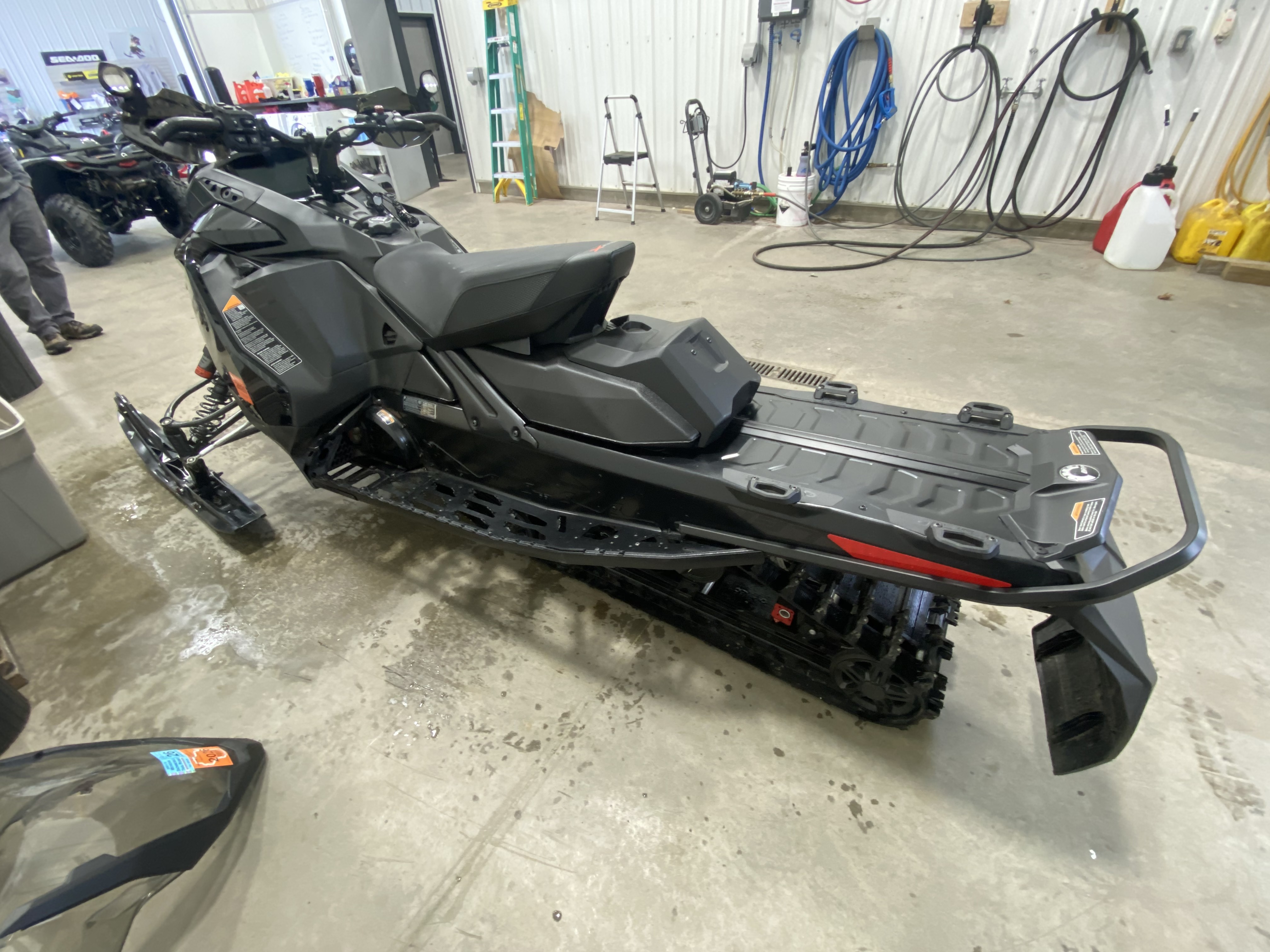 2024 Ski-Doo MXZ X-RS 137 850 E-TEC ES Ripsaw 1.25 3