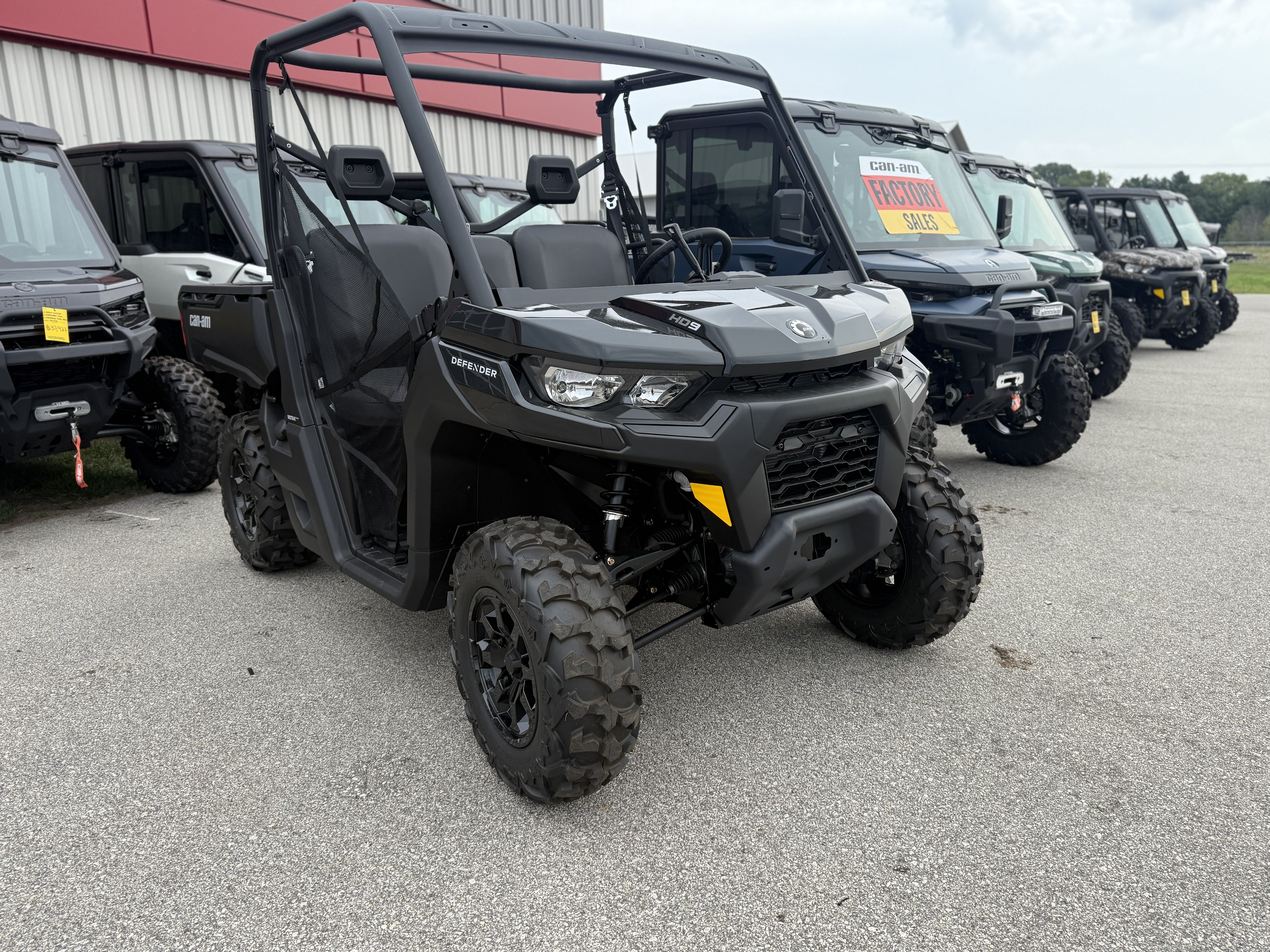 2026 Can-Am Defender DPS HD9