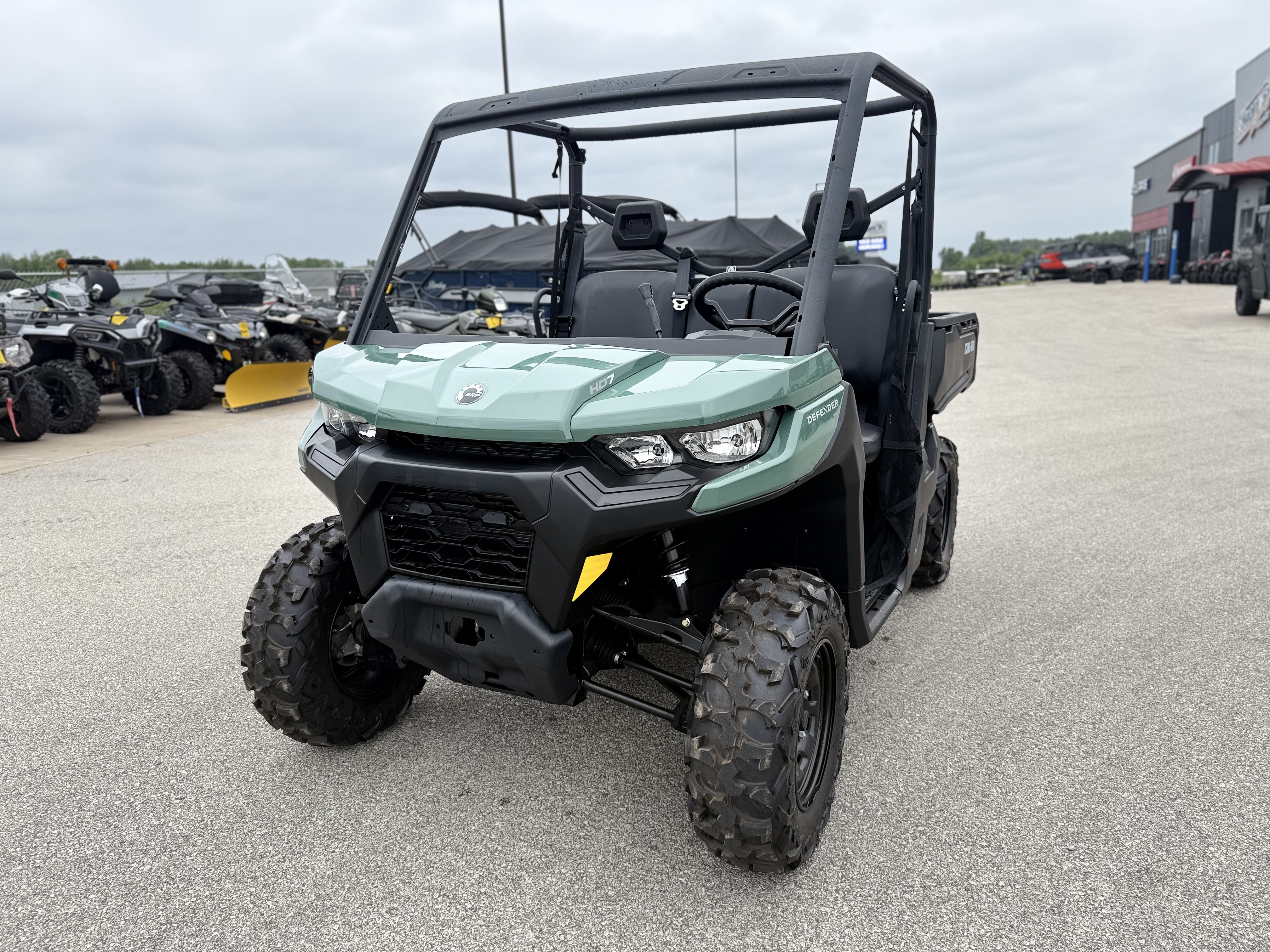 2026 Can-Am Defender HD7