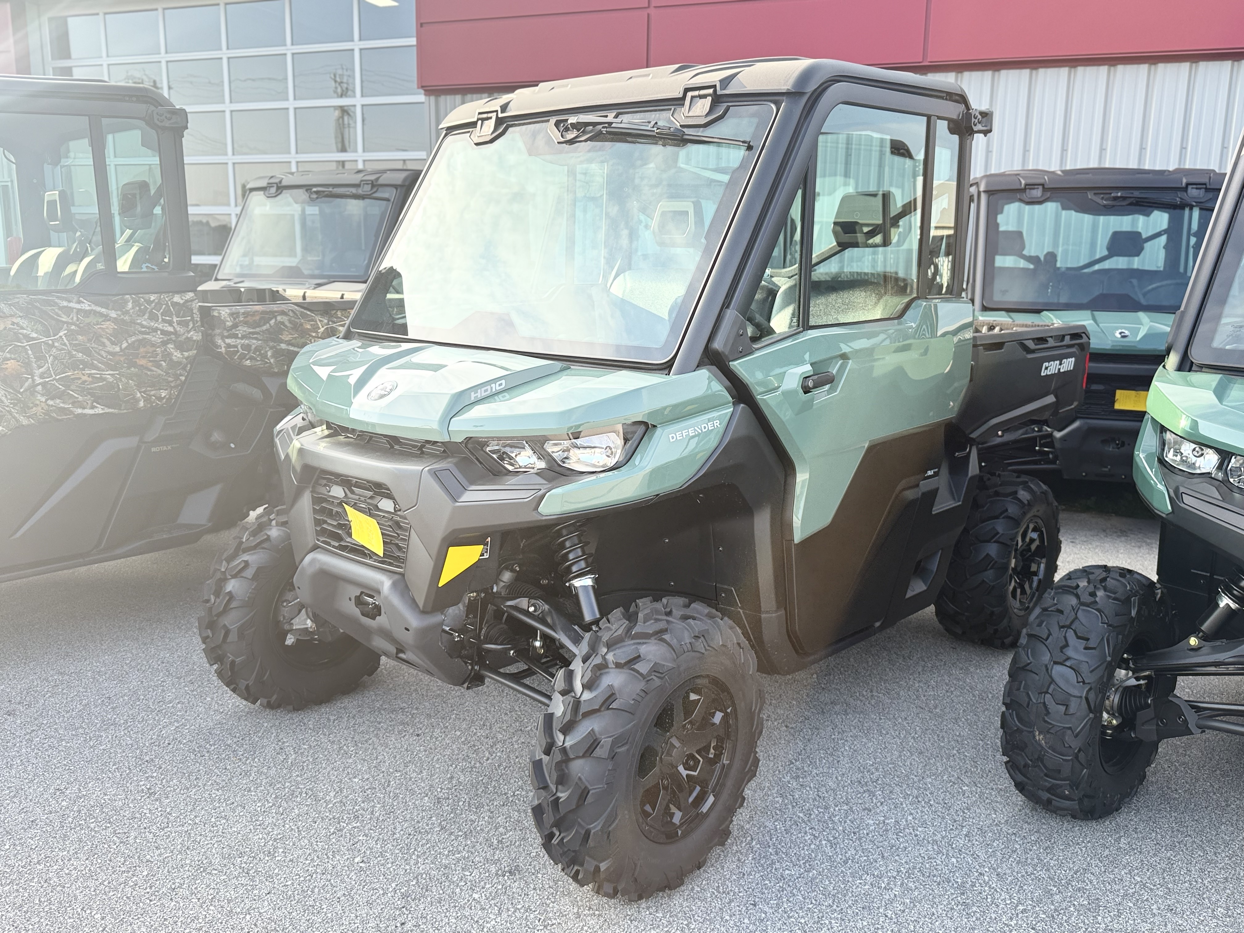 2026 Can-Am Defender DPS CAB HD10