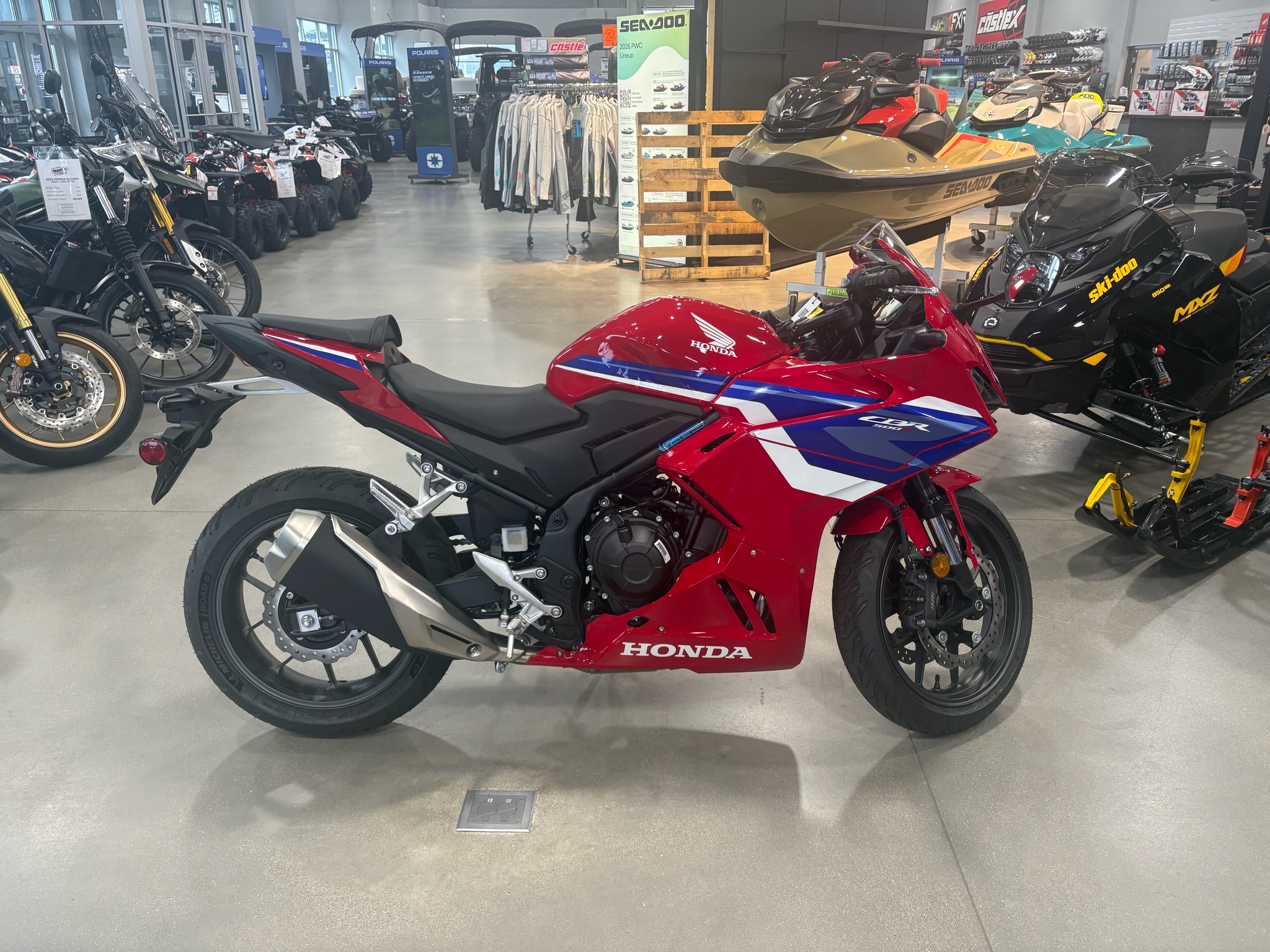2025 Honda CBR500R 1