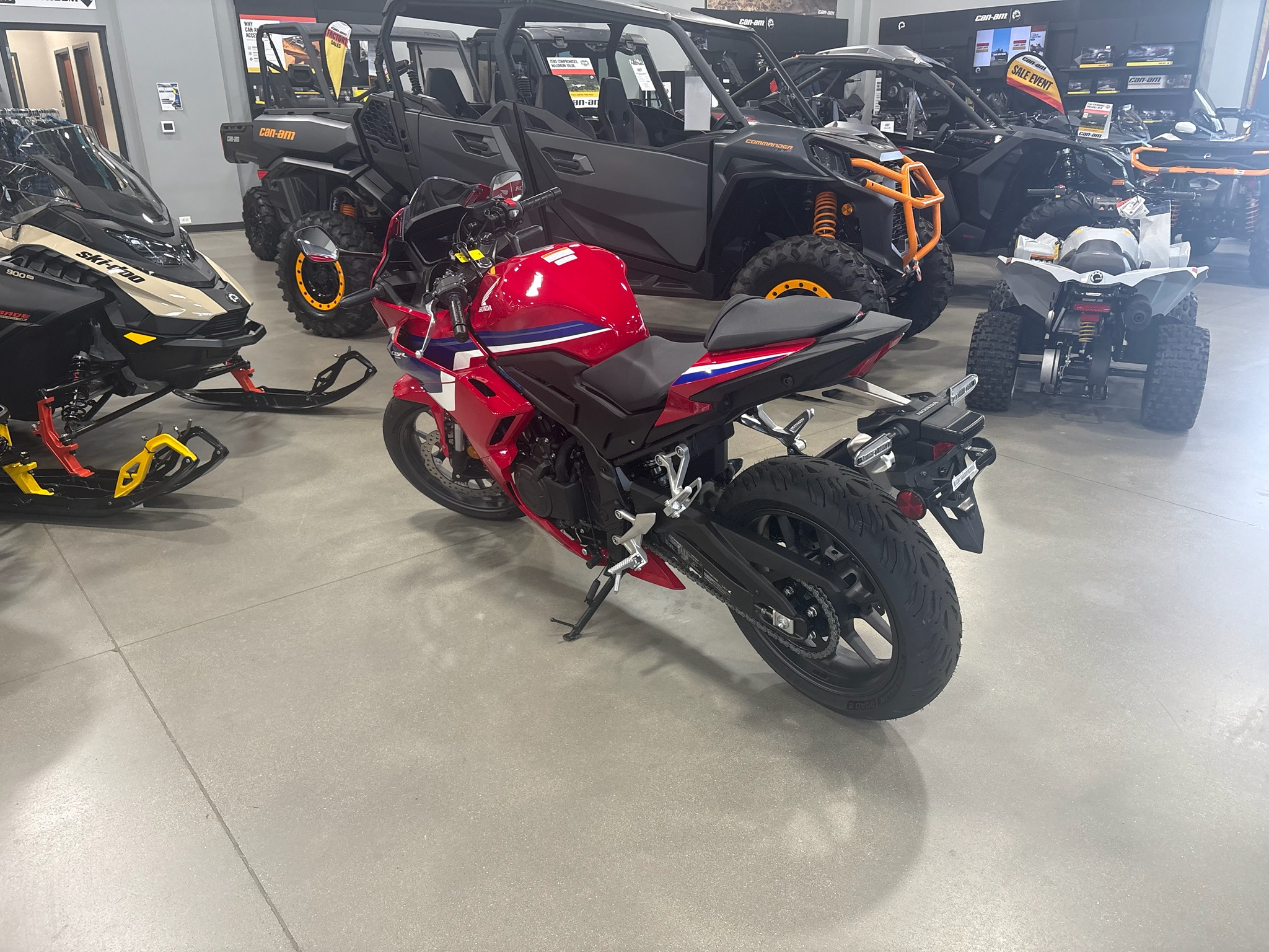 2025 Honda CBR500R 5