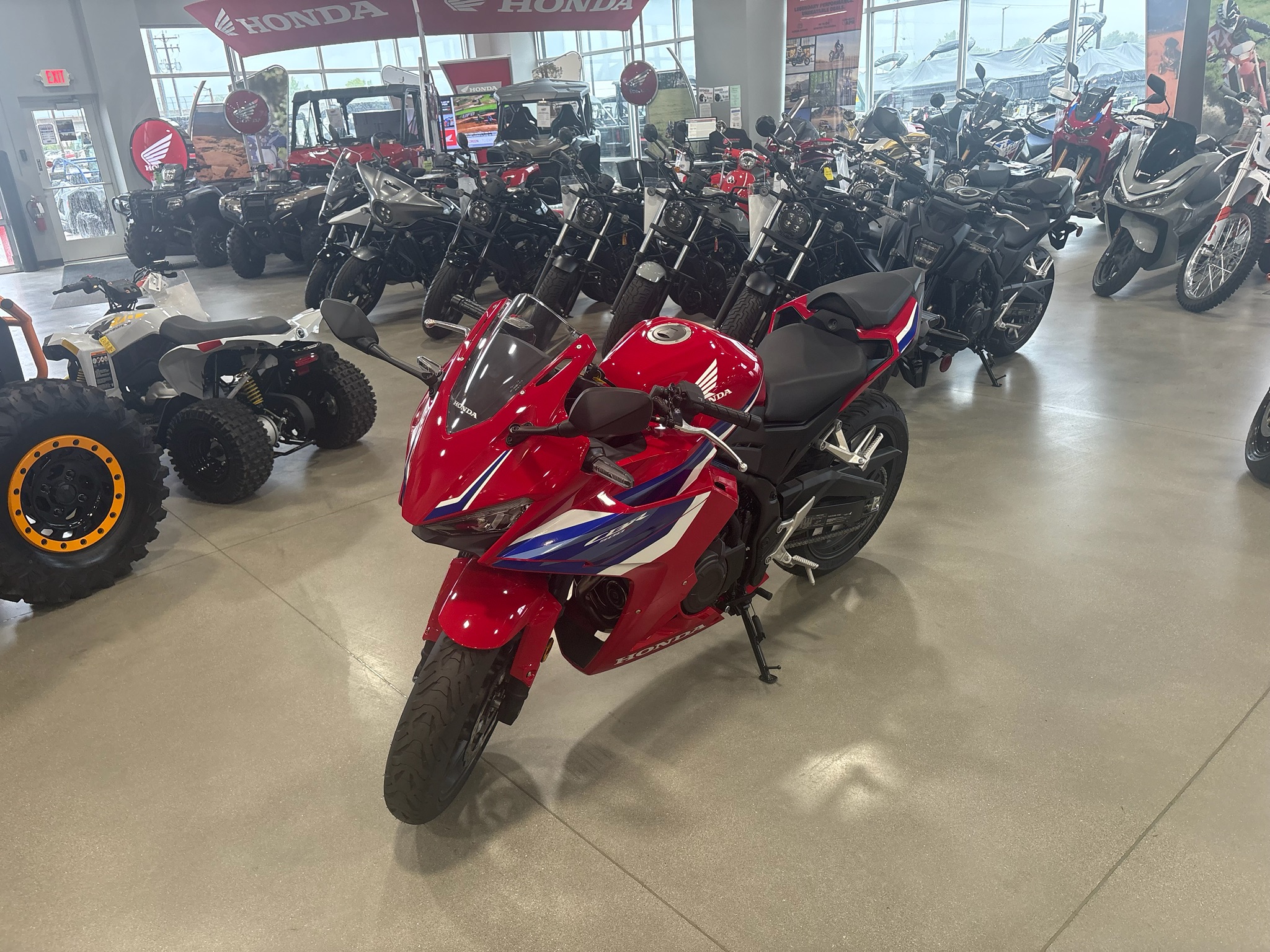2025 Honda CBR500R 7