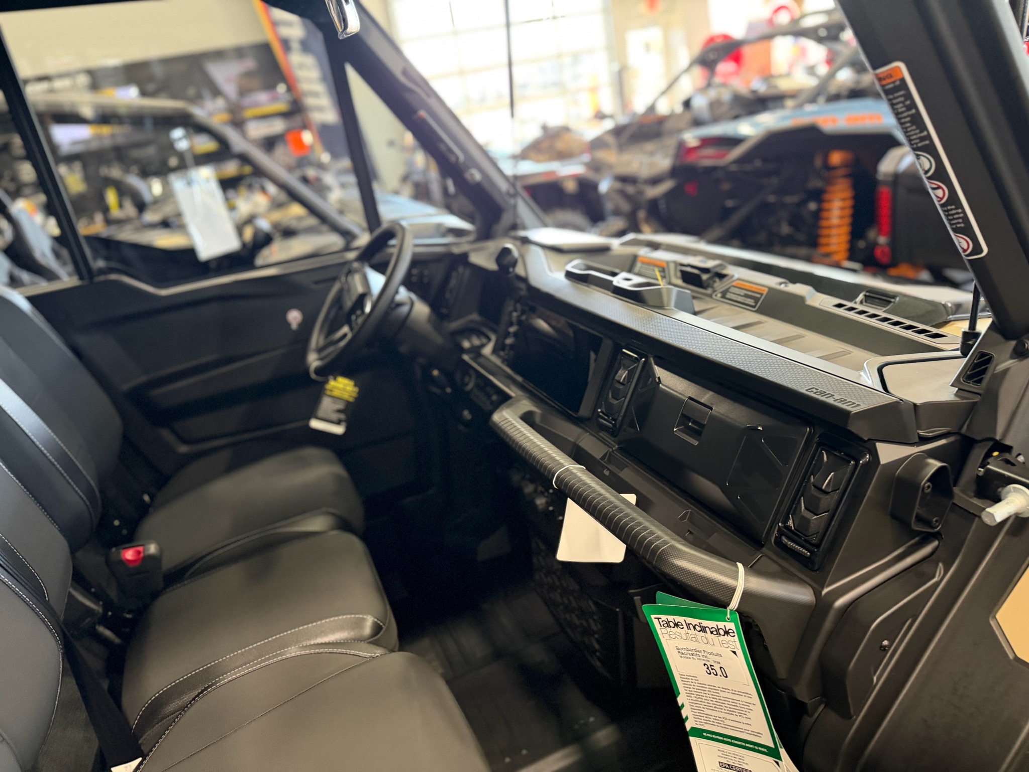 2027 Can-Am™ Defender XU MAX Limited HD11 3
