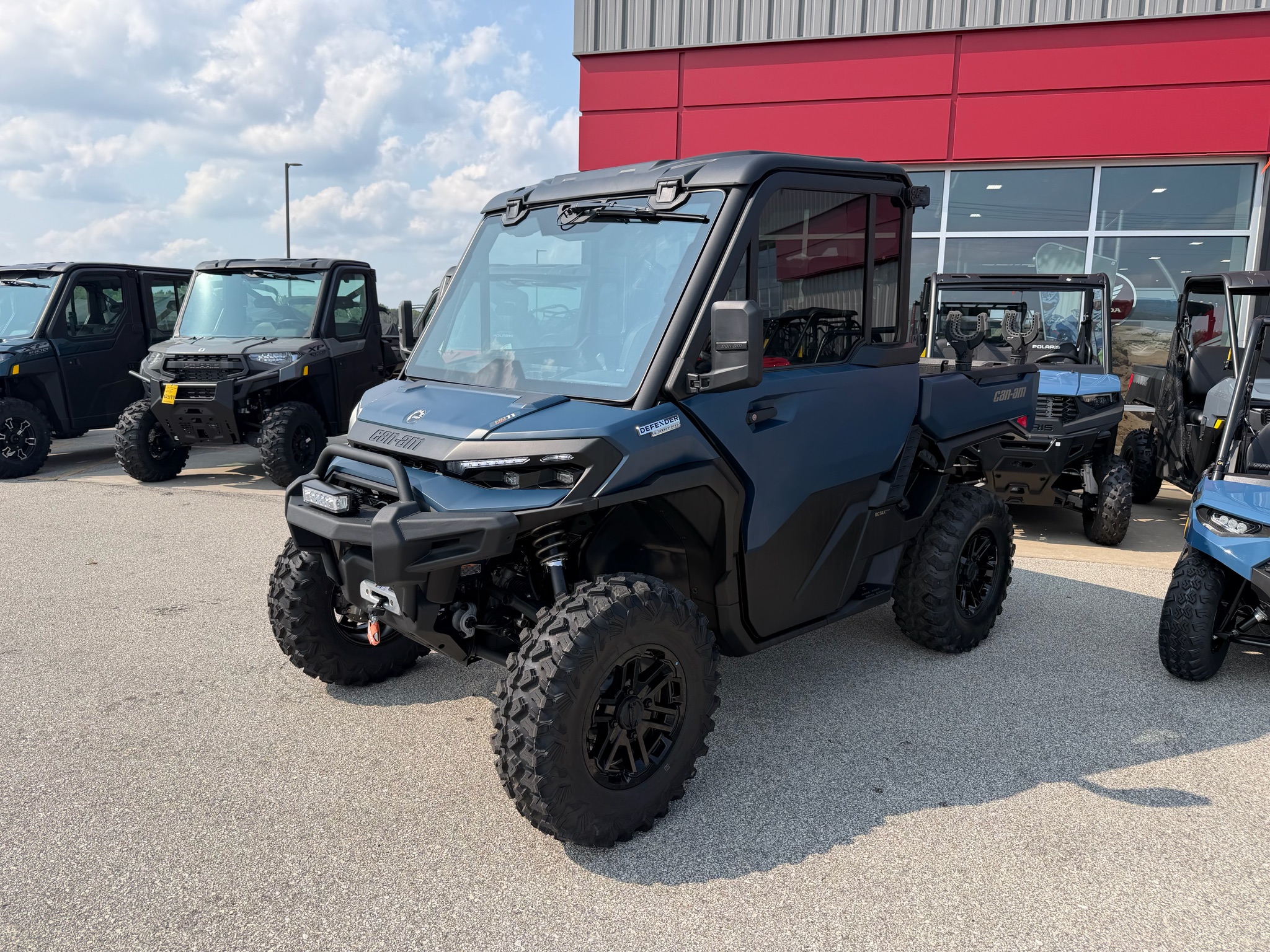 2026 Can-Am Defender Limited HD11