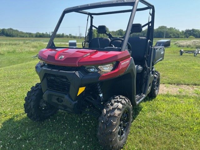2025 Can-Am Defender DPS HD10