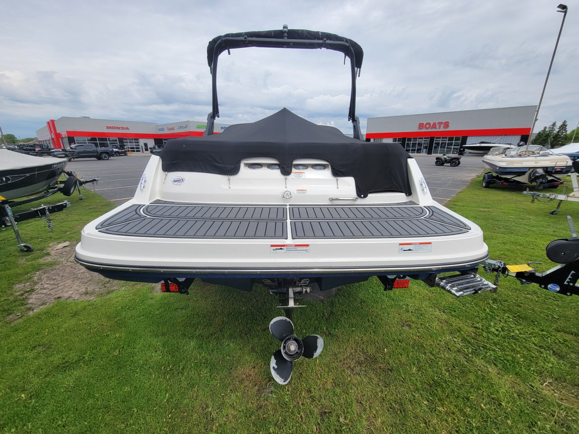 2020 Bayliner VR5 Bowrider I/O in Kaukauna, Wisconsin - Photo 6