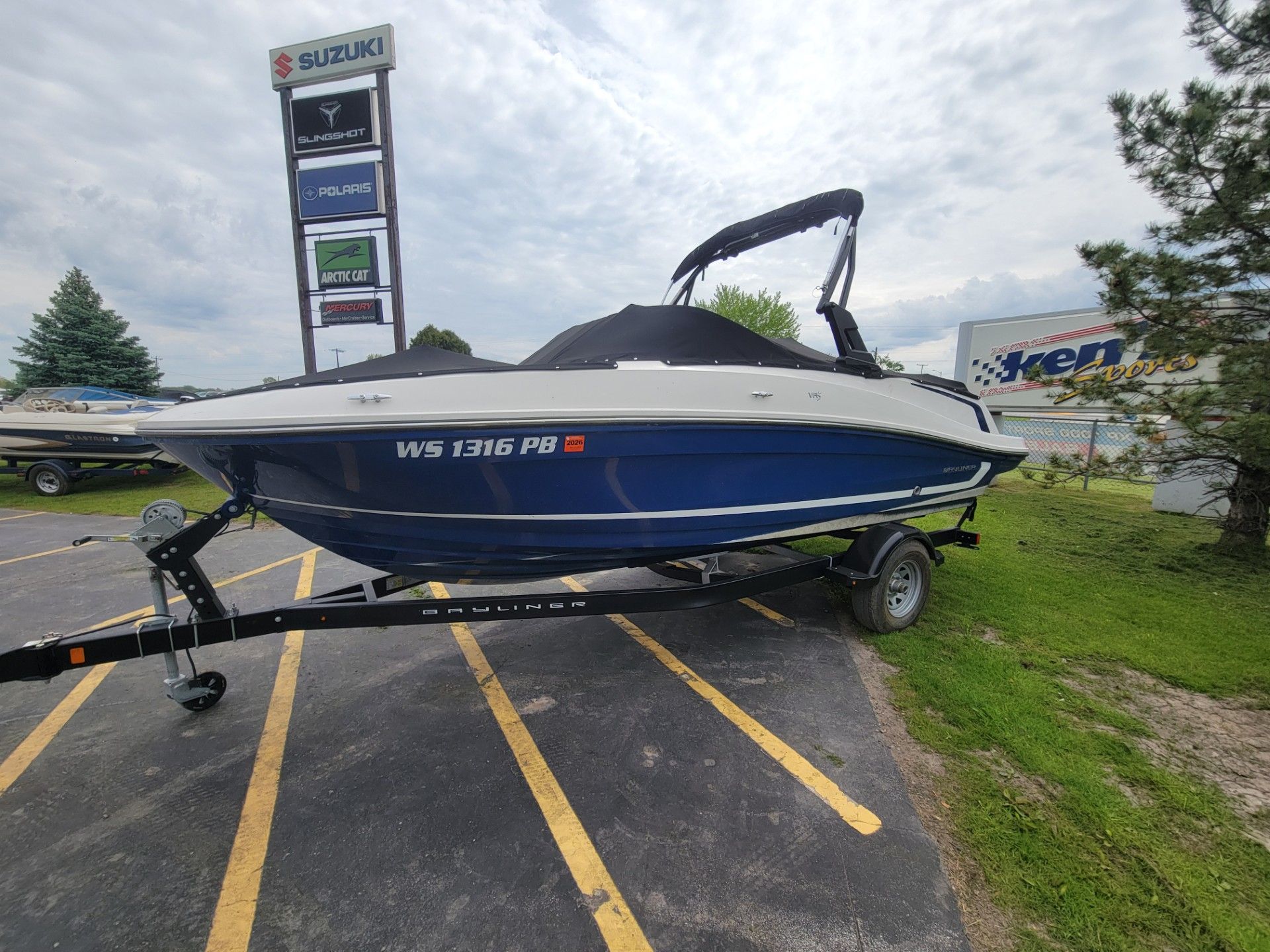 2020 Bayliner VR5 Bowrider I/O in Kaukauna, Wisconsin - Photo 8