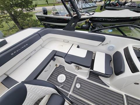 2020 Bayliner VR5 Bowrider I/O in Kaukauna, Wisconsin - Photo 24
