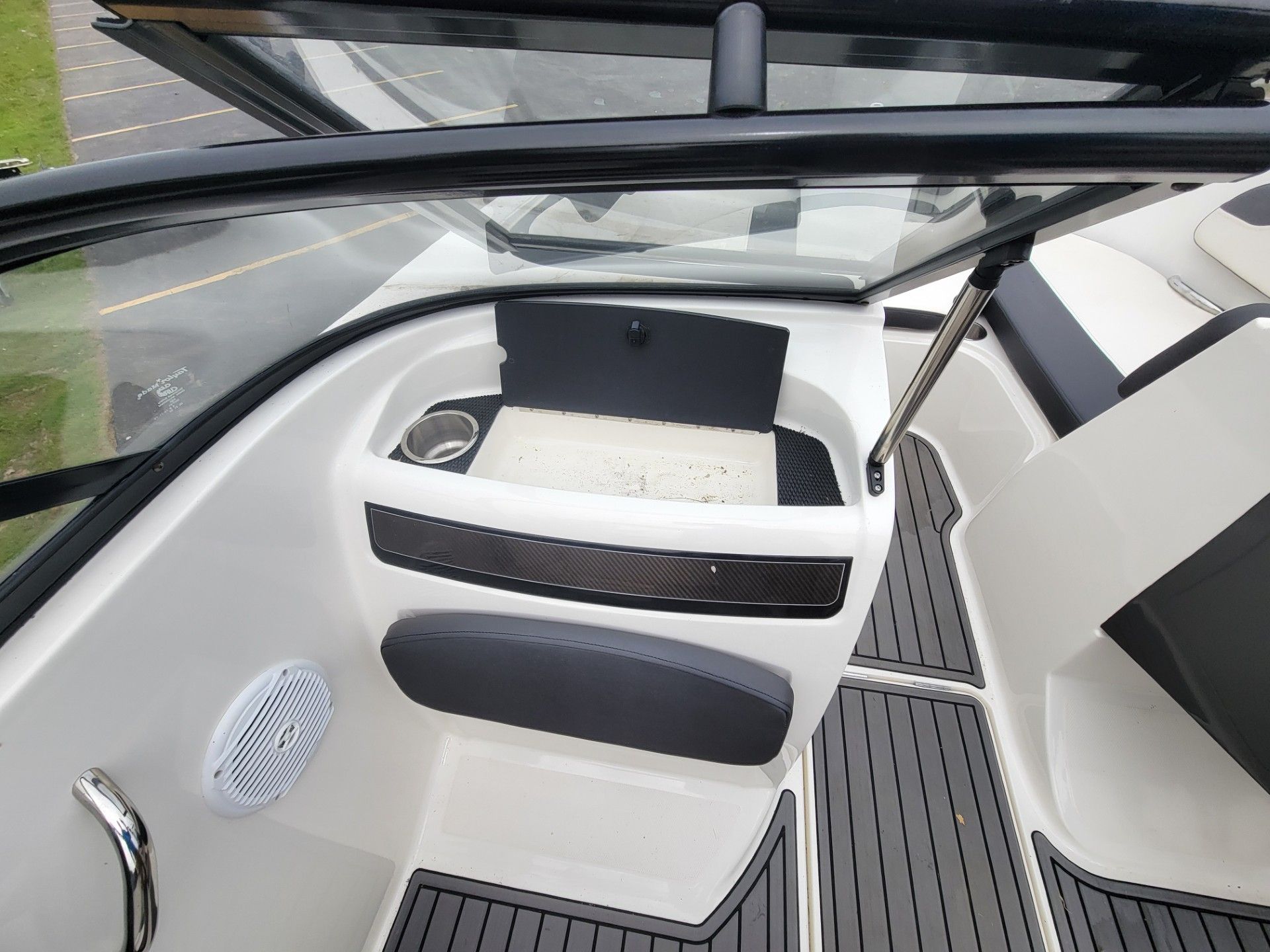 2020 Bayliner VR5 Bowrider I/O in Kaukauna, Wisconsin - Photo 18