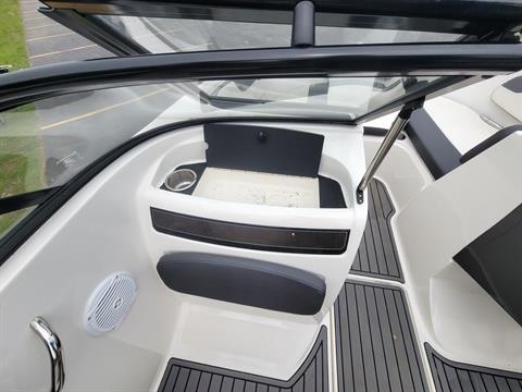 2020 Bayliner VR5 Bowrider I/O in Kaukauna, Wisconsin - Photo 18