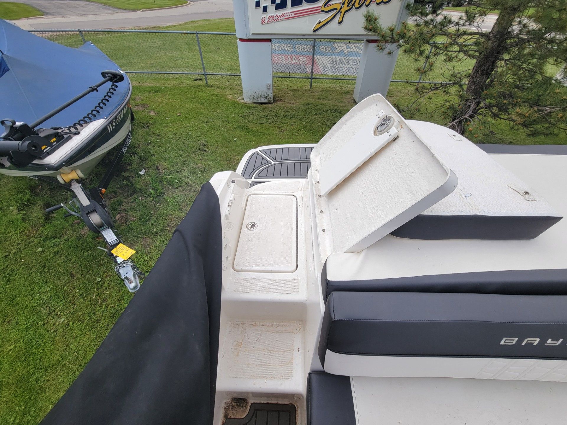 2020 Bayliner VR5 Bowrider I/O in Kaukauna, Wisconsin - Photo 27