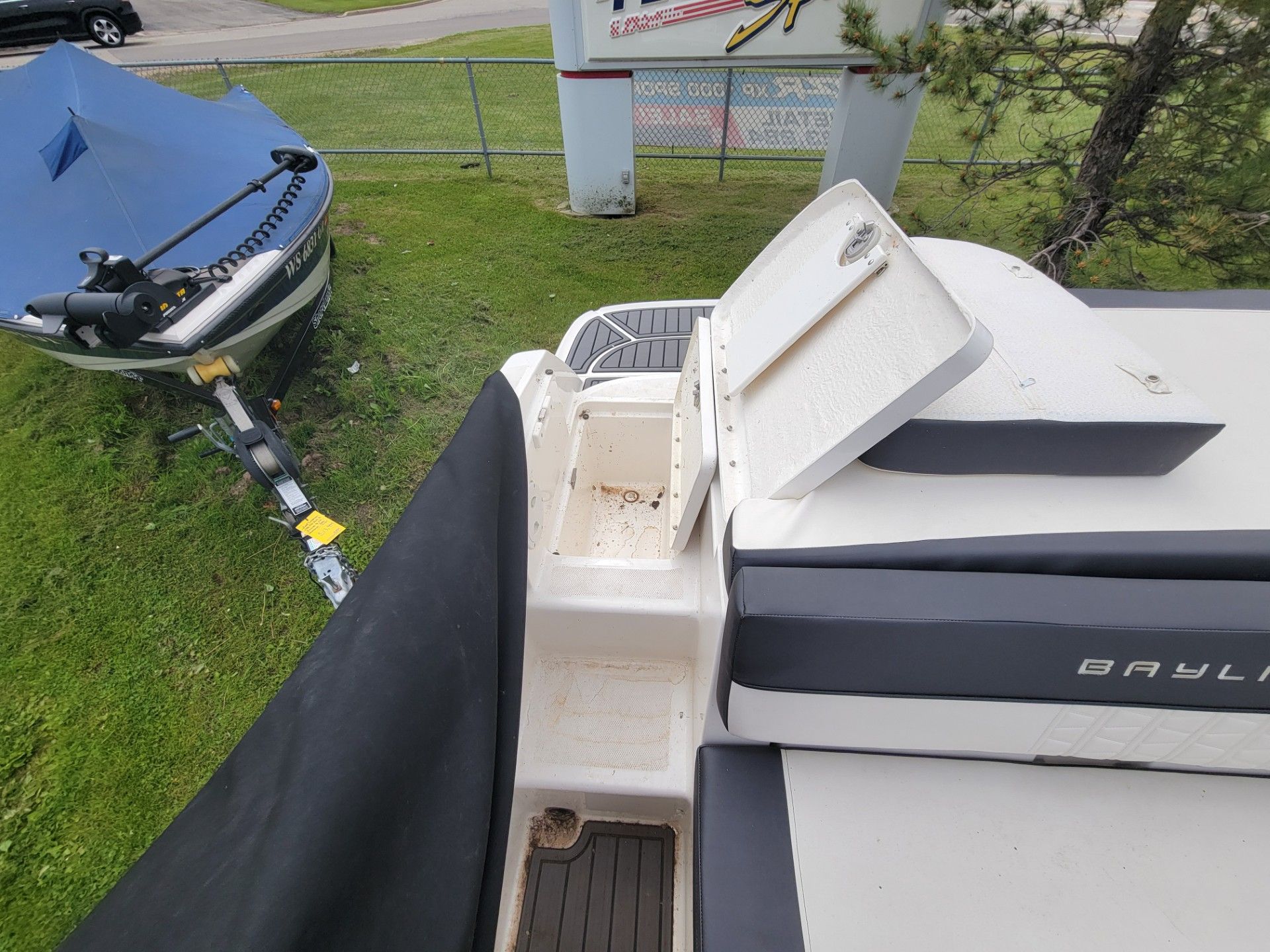 2020 Bayliner VR5 Bowrider I/O in Kaukauna, Wisconsin - Photo 28