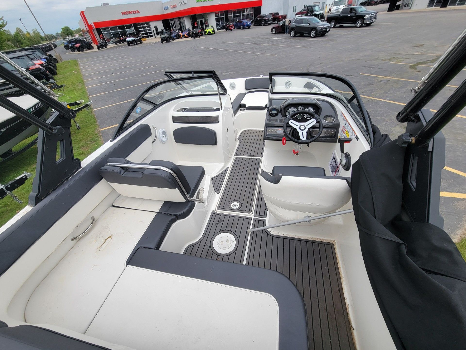 2020 Bayliner VR5 Bowrider I/O in Kaukauna, Wisconsin - Photo 31