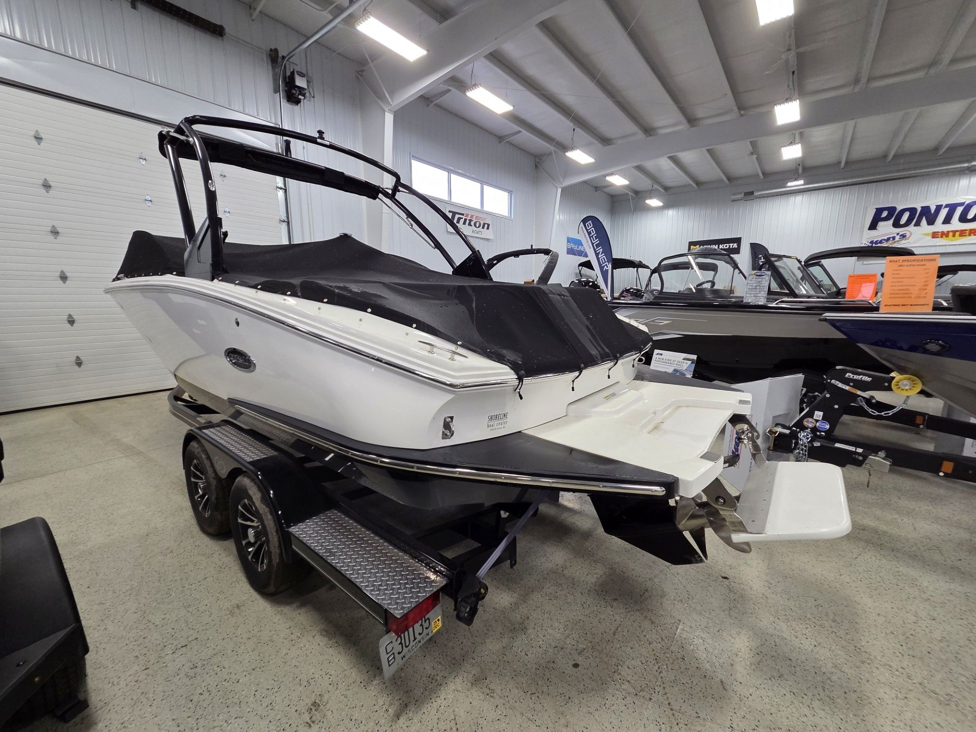 2023 Cobalt CS23 in Kaukauna, Wisconsin - Photo 4