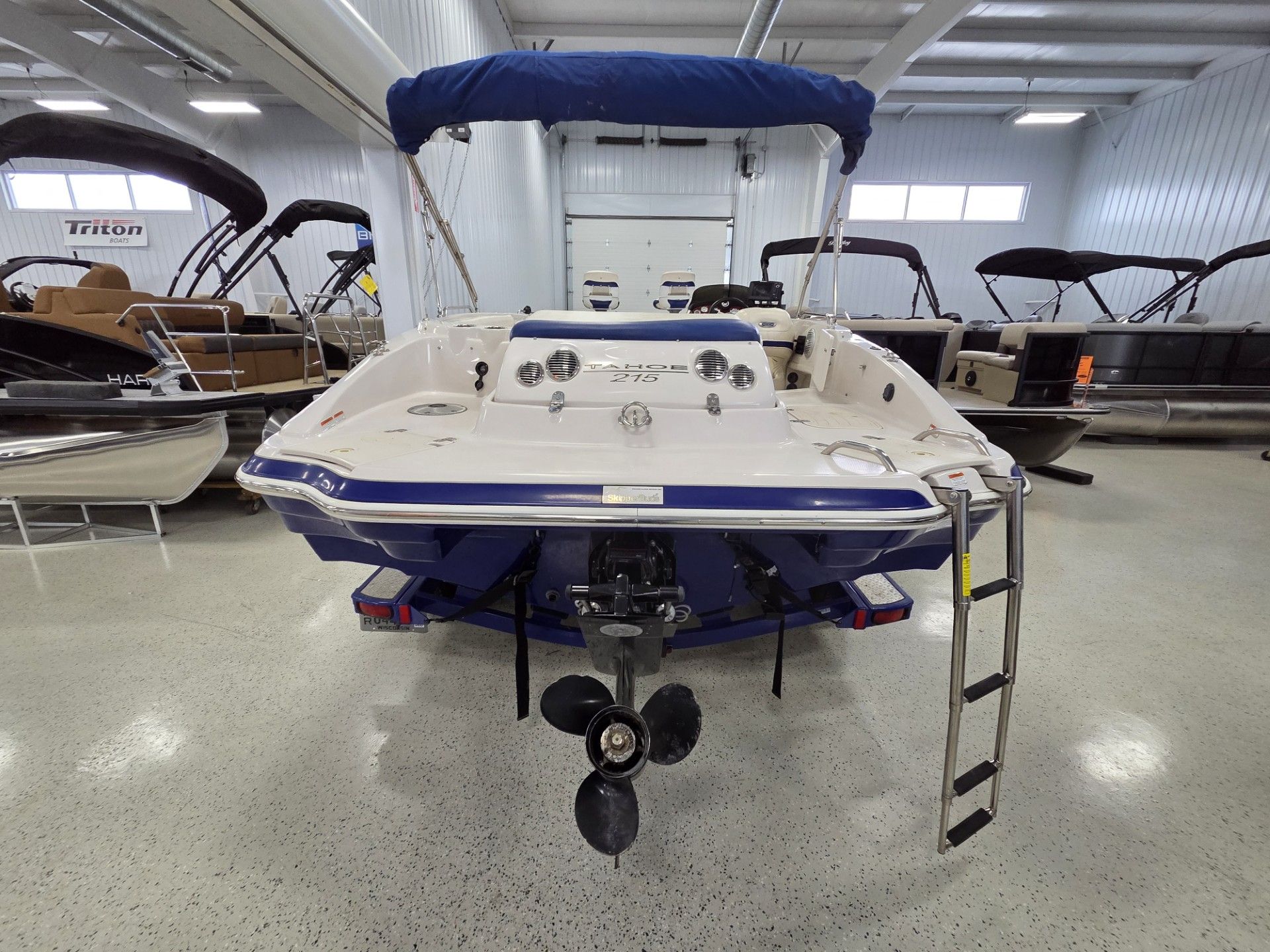 2010 Tahoe 215 Xi in Kaukauna, Wisconsin - Photo 9