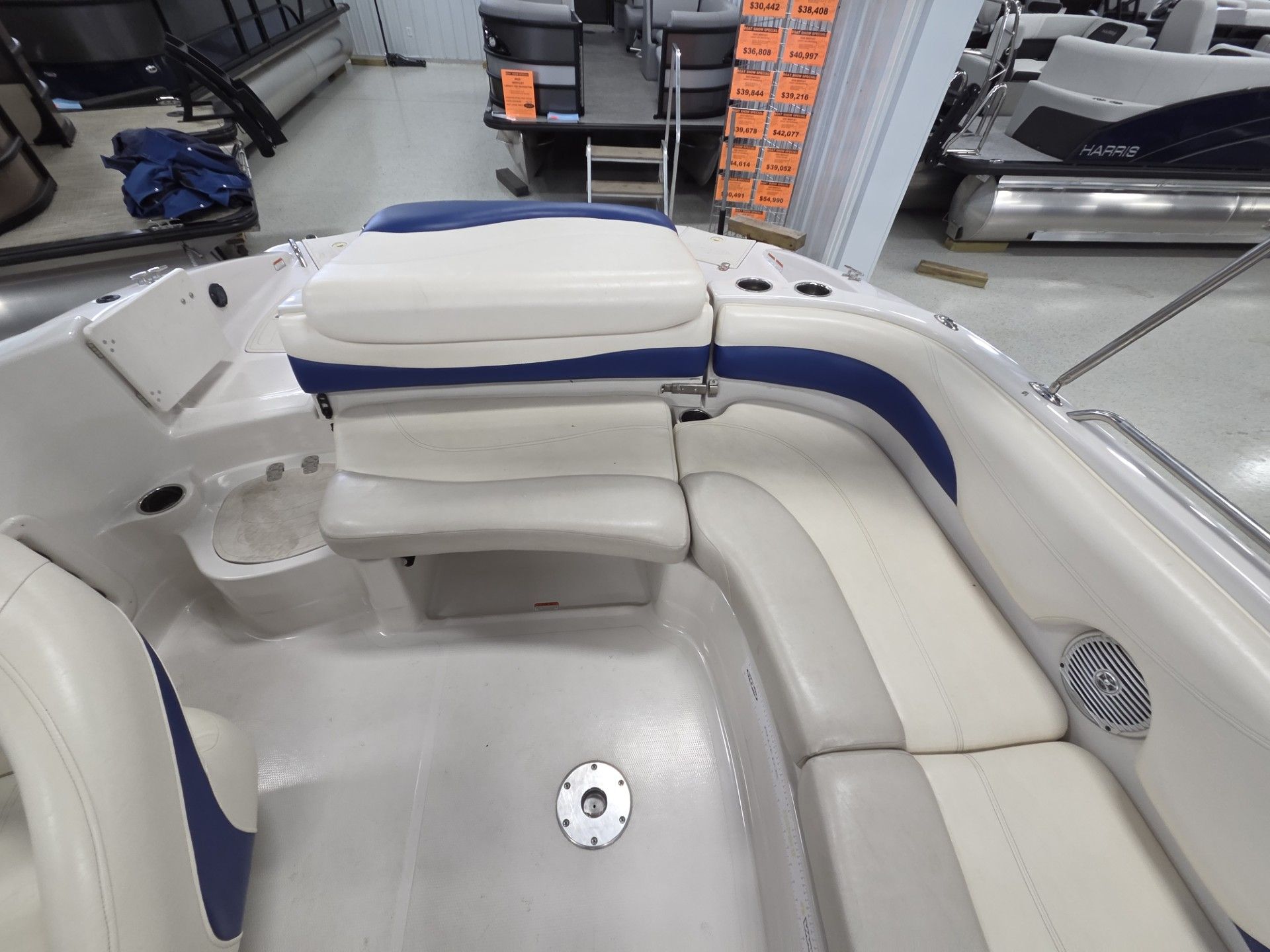 2010 Tahoe 215 Xi in Kaukauna, Wisconsin - Photo 11