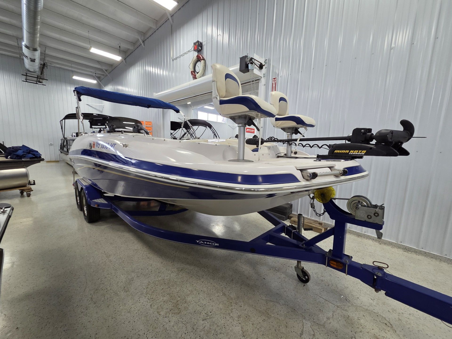 2010 Tahoe 215 Xi in Kaukauna, Wisconsin - Photo 3