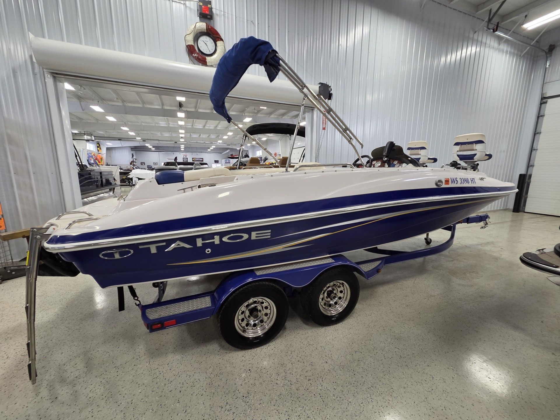 2010 Tahoe 215 Xi in Kaukauna, Wisconsin - Photo 2