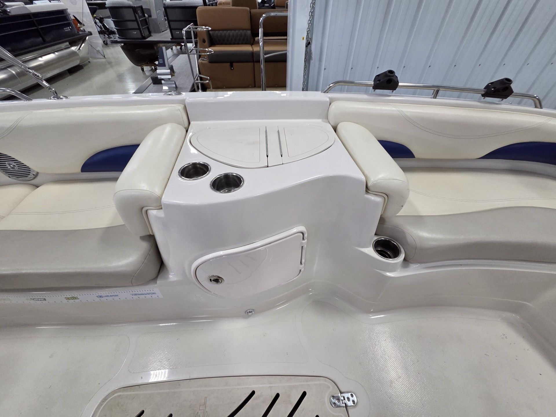 2010 Tahoe 215 Xi in Kaukauna, Wisconsin - Photo 20