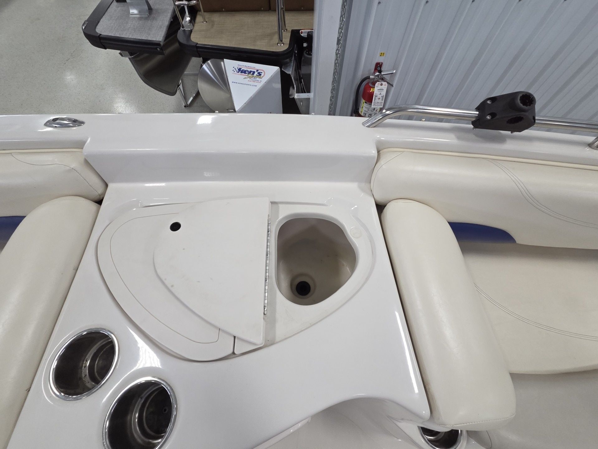 2010 Tahoe 215 Xi in Kaukauna, Wisconsin - Photo 27