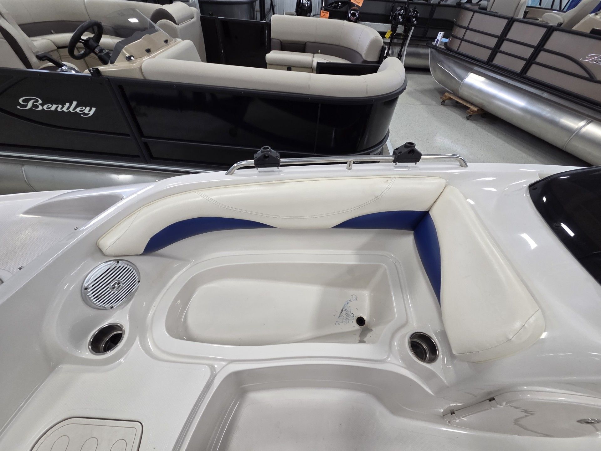 2010 Tahoe 215 Xi in Kaukauna, Wisconsin - Photo 30