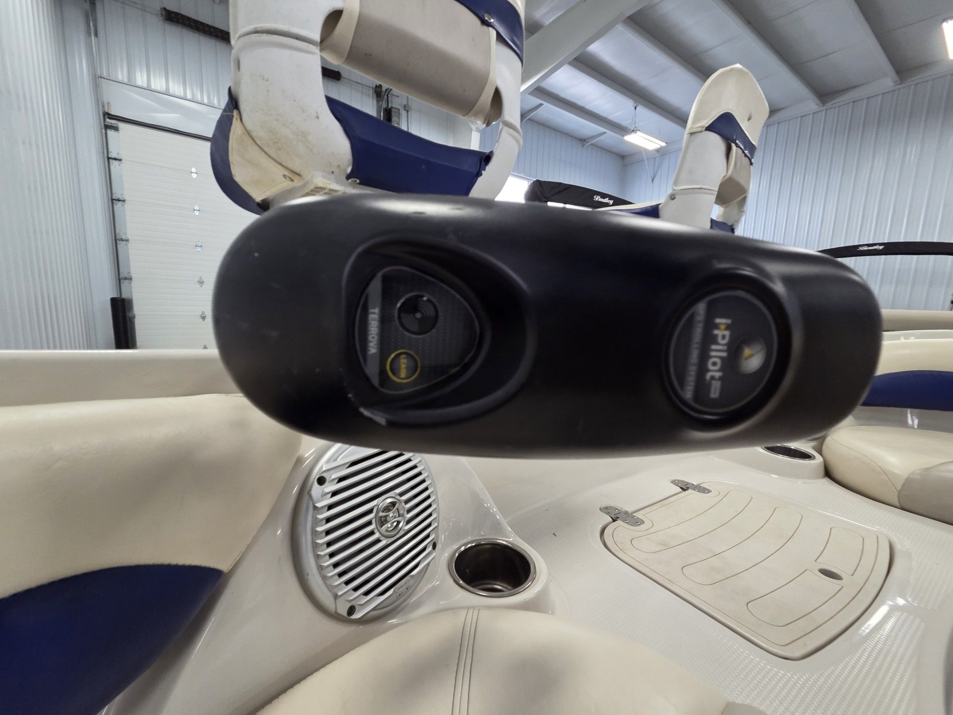 2010 Tahoe 215 Xi in Kaukauna, Wisconsin - Photo 31