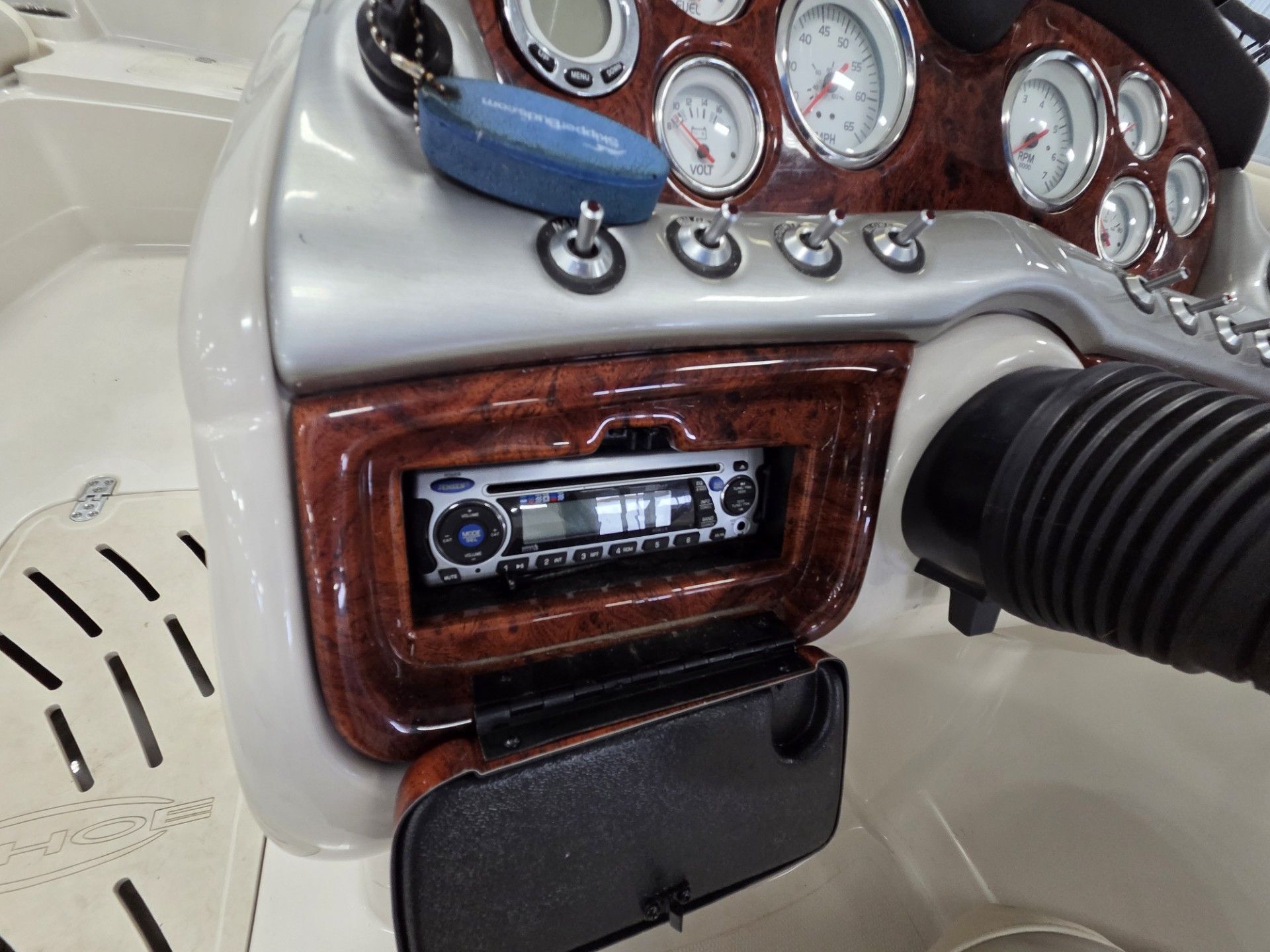 2010 Tahoe 215 Xi in Kaukauna, Wisconsin - Photo 39